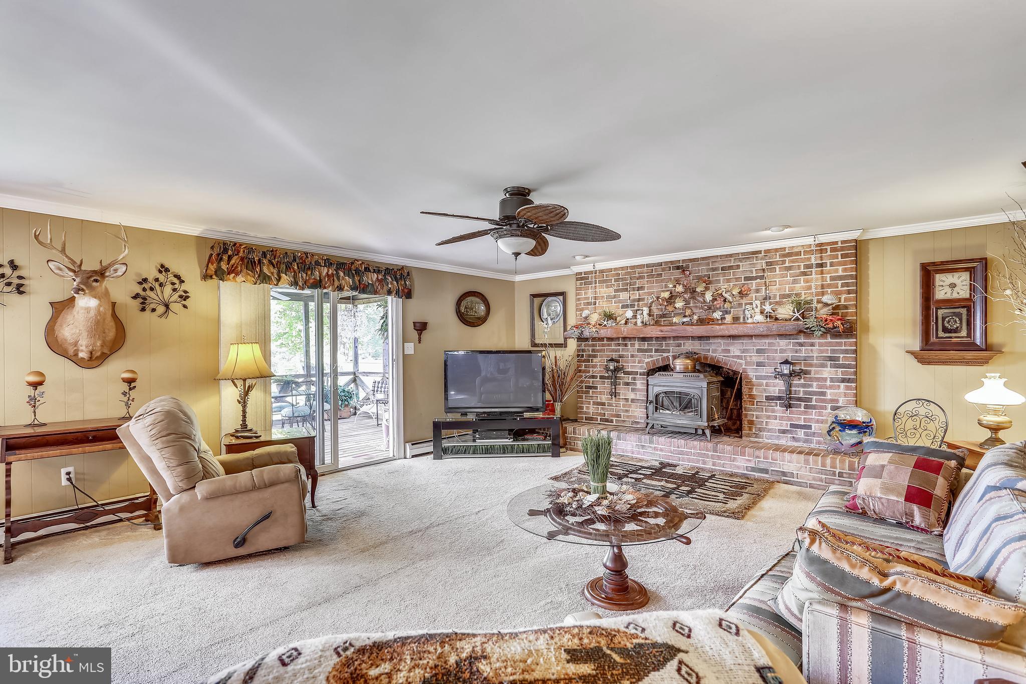 SHADY SIDE - Commercial Sale