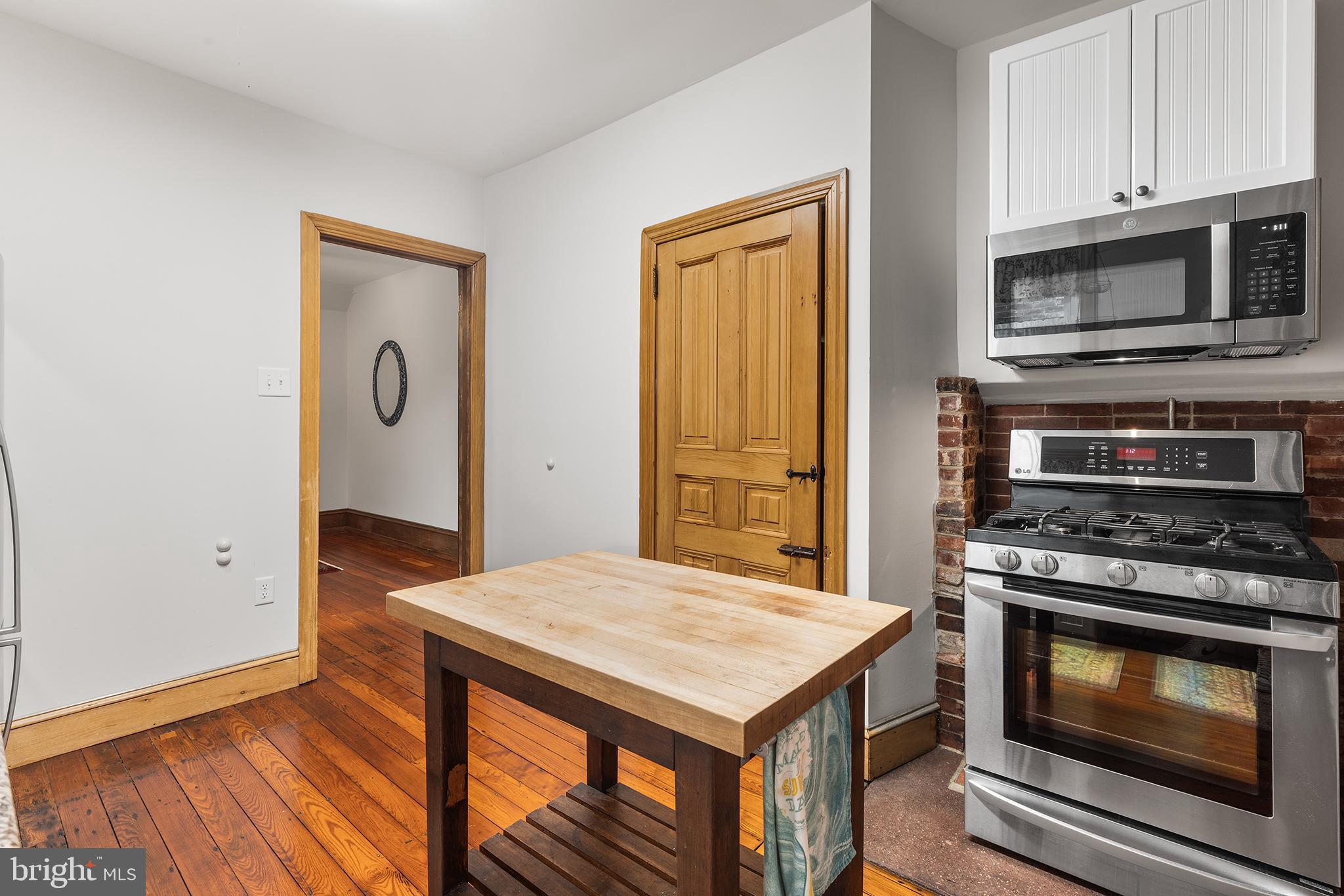 MANTUA - Residential