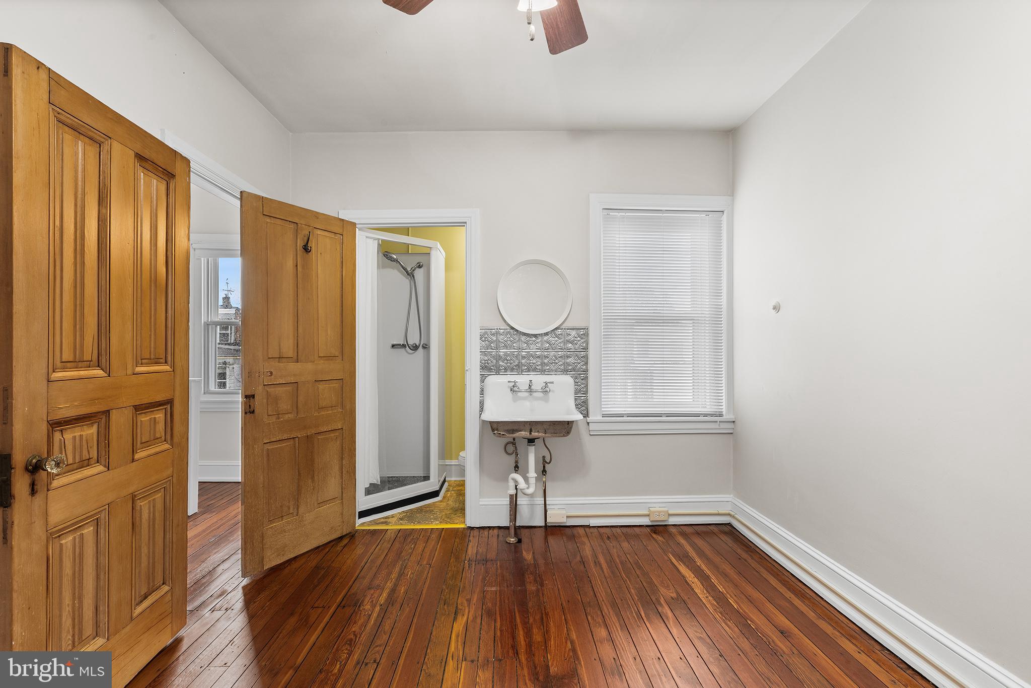 MANTUA - Residential