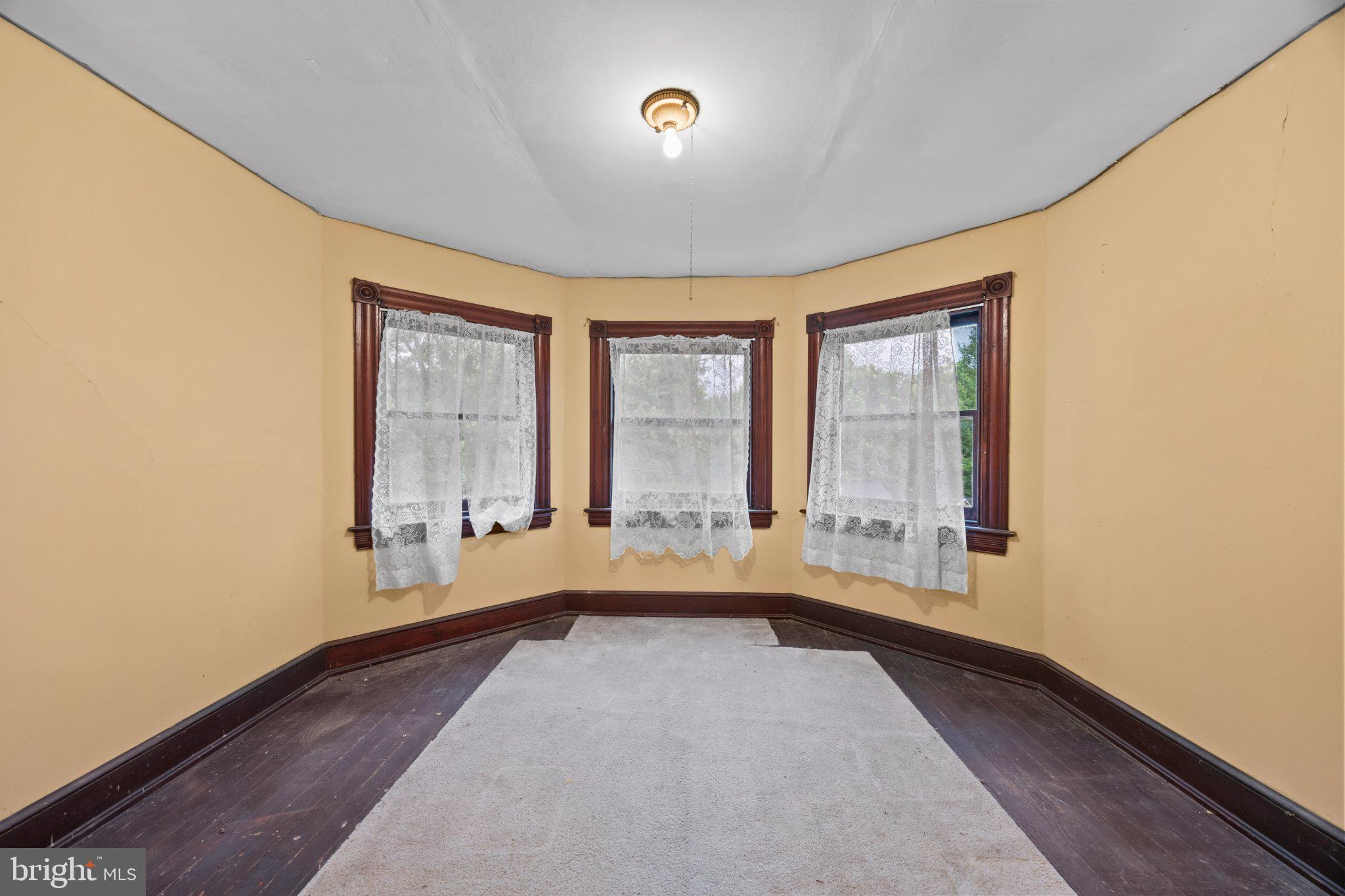 BERWYN HEIGHTS - Residential
