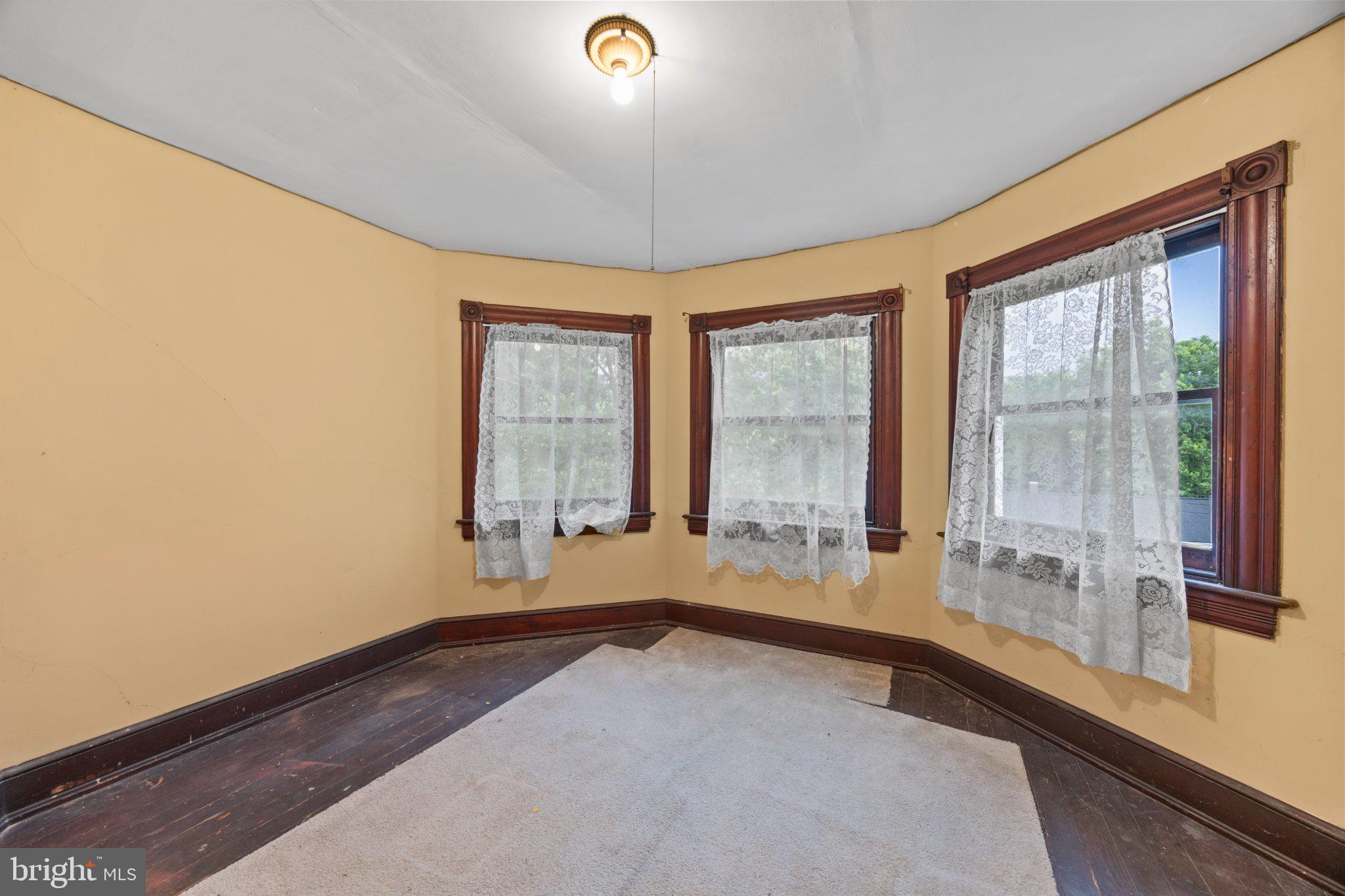 BERWYN HEIGHTS - Residential