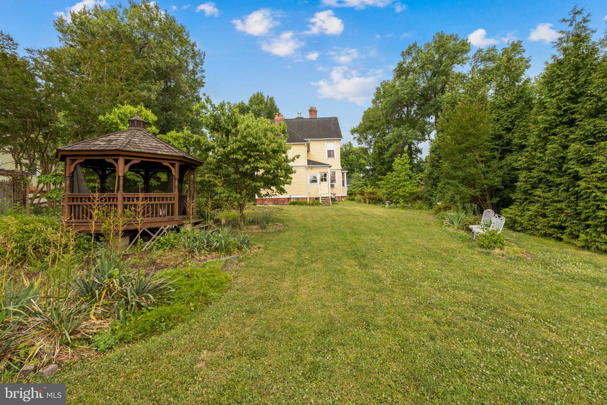 BERWYN HEIGHTS - Residential