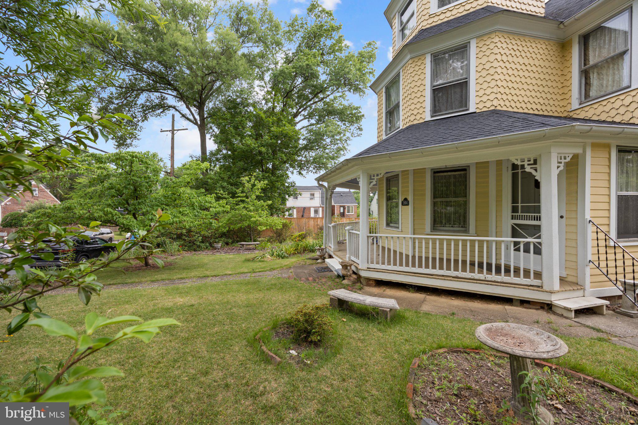 BERWYN HEIGHTS - Residential