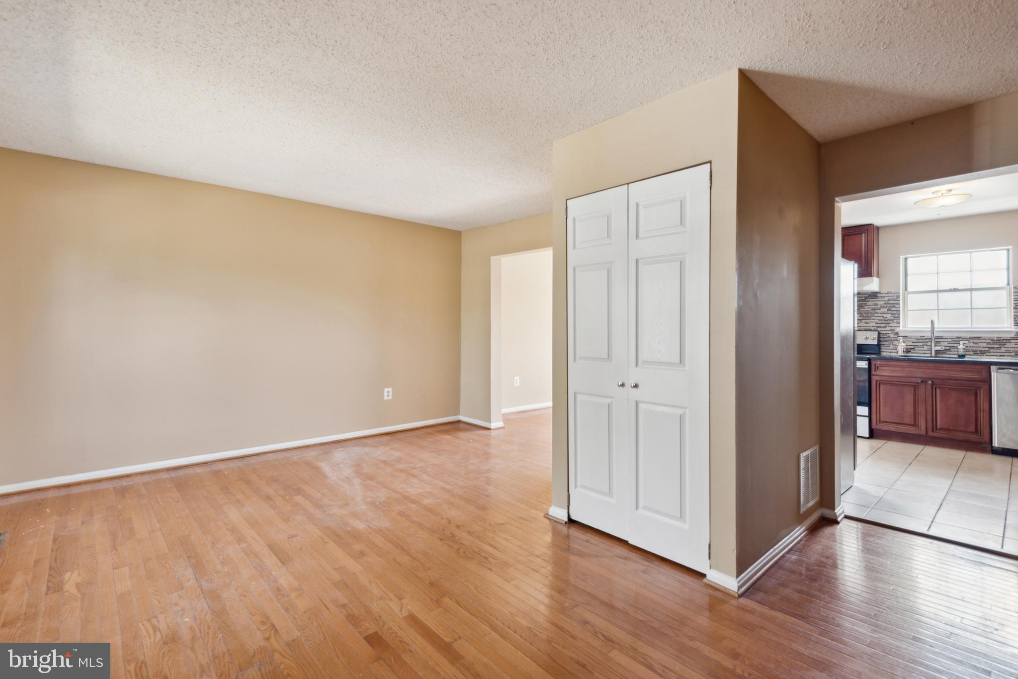 ENTERPRISE KNOLLS-PLAT S - Residential