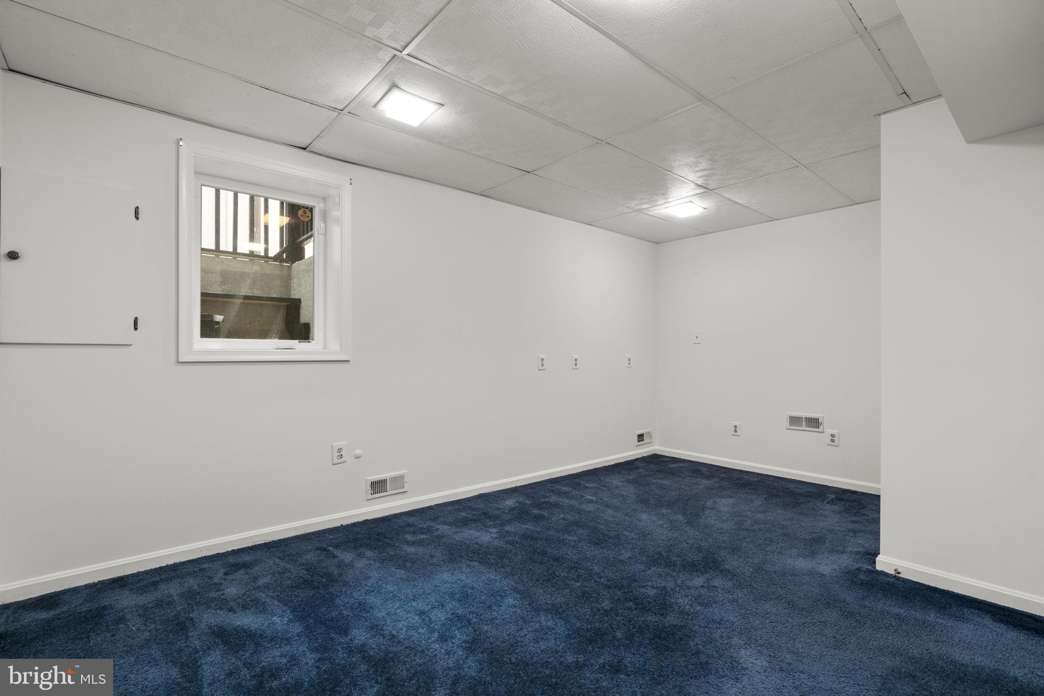 WOODSIDE PARK - Residential