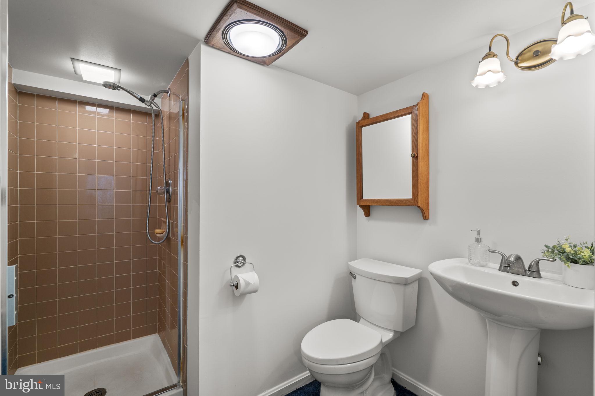 WOODSIDE PARK - Residential
