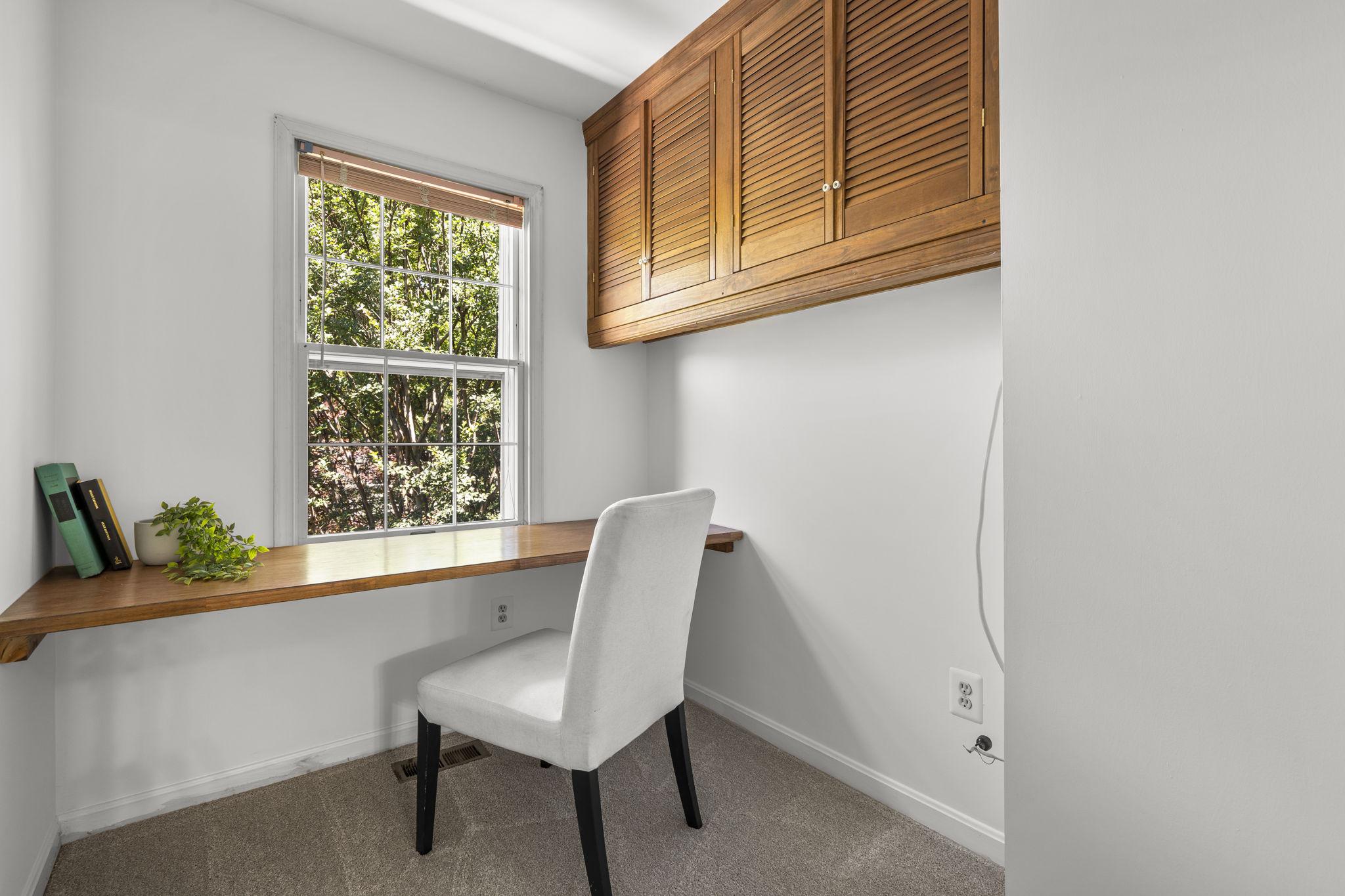 WOODSIDE PARK - Residential