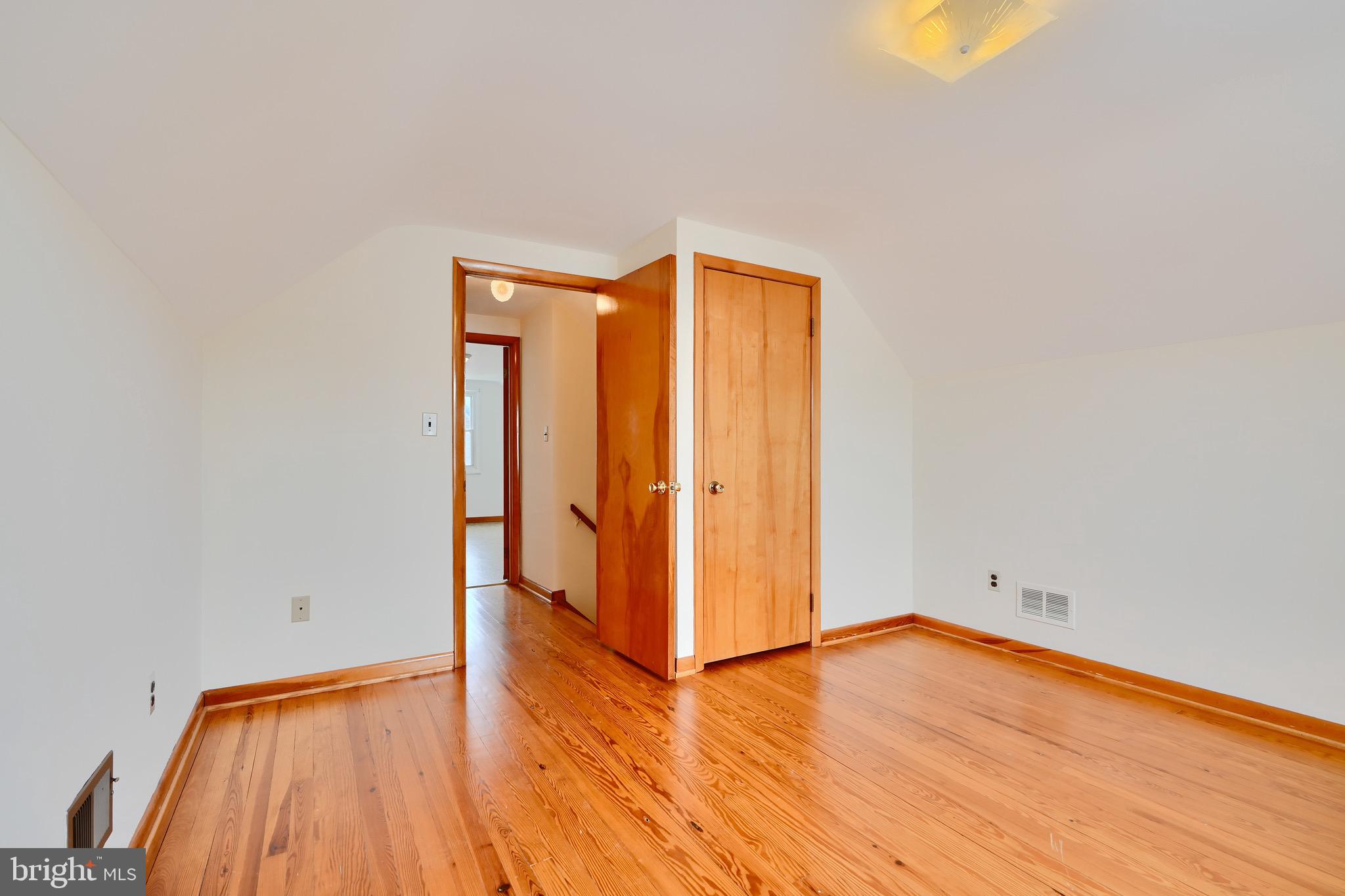 CAMELOT - Residential
