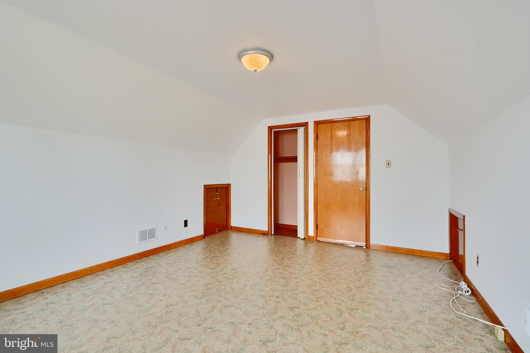CAMELOT - Residential