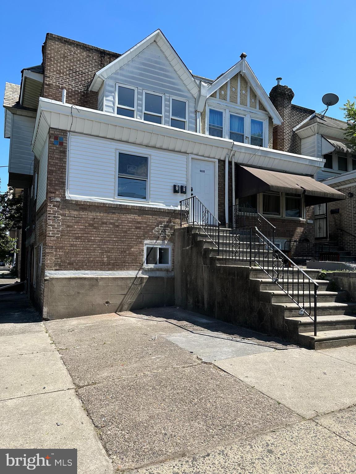 ELMWOOD PARK - Residential Income