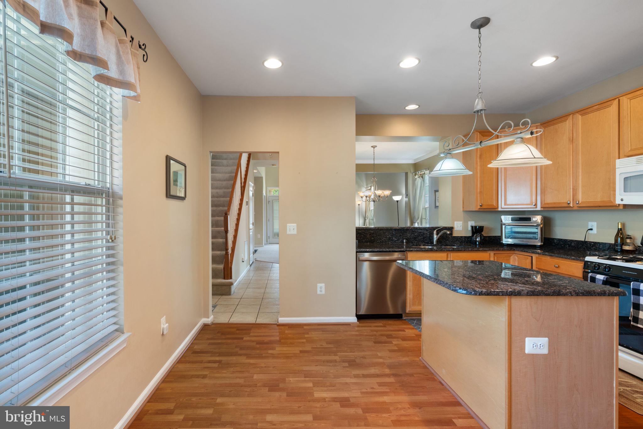 BLOOMS CROSSING - Residential