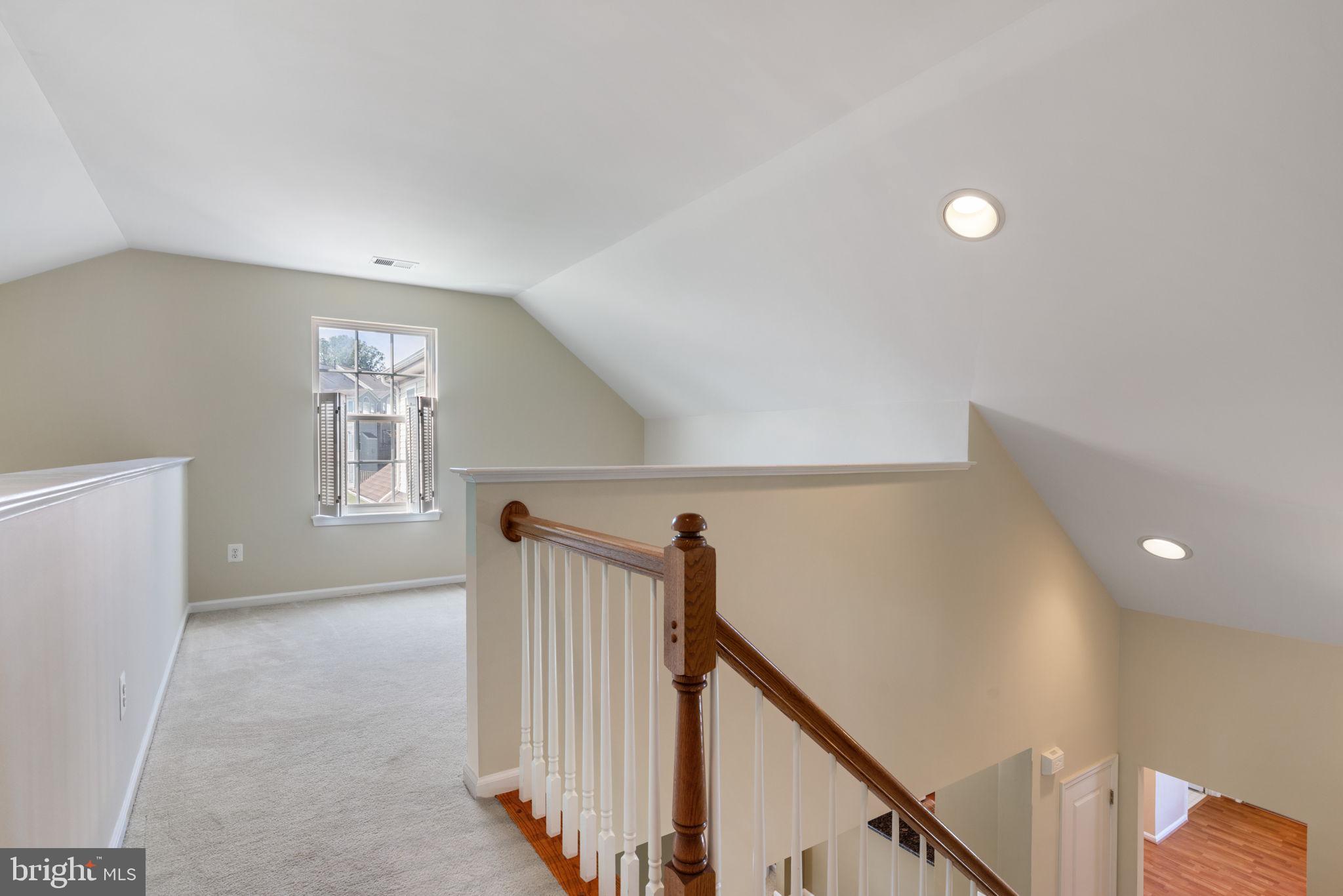BLOOMS CROSSING - Residential