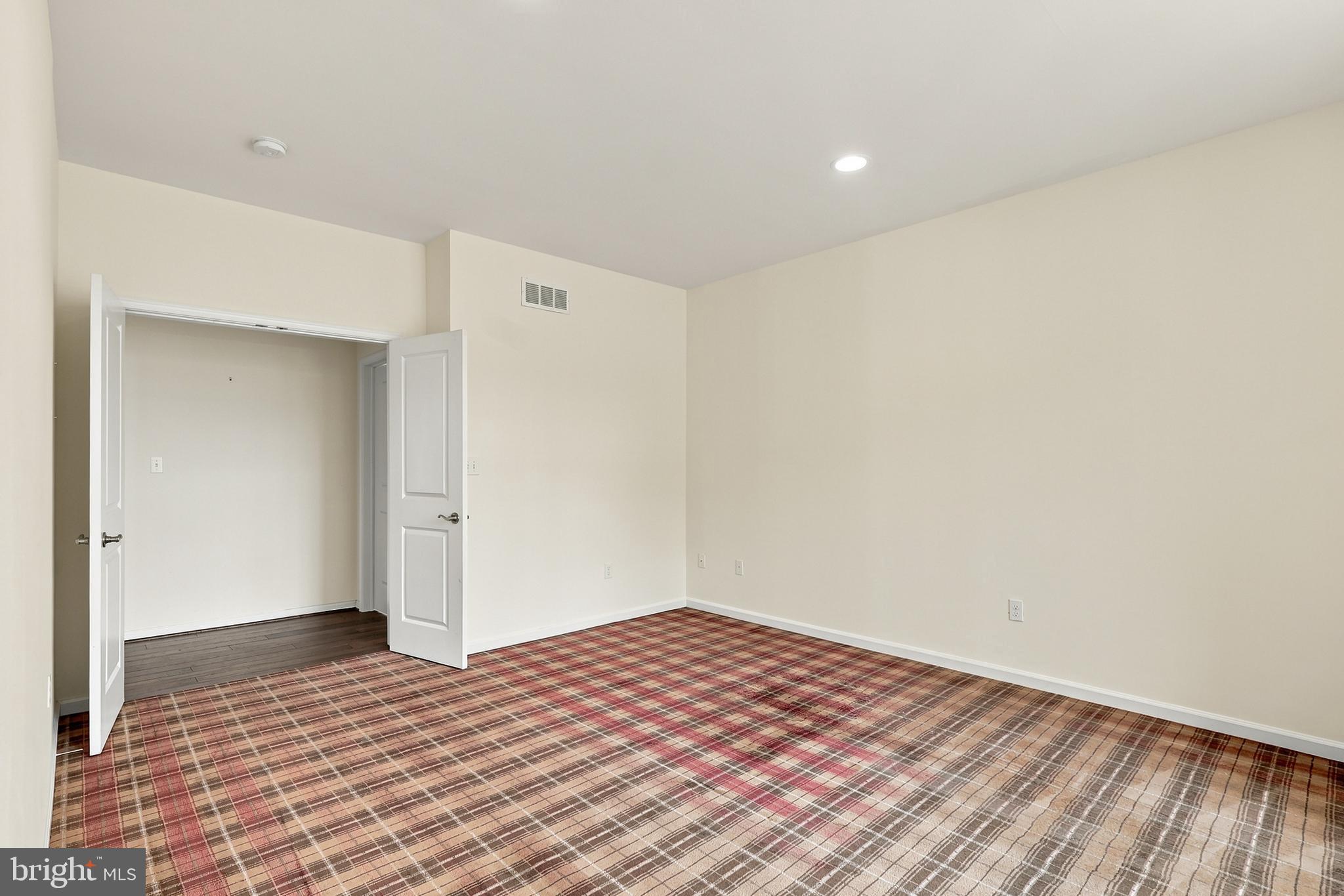 BROOKSHIRE - Residential