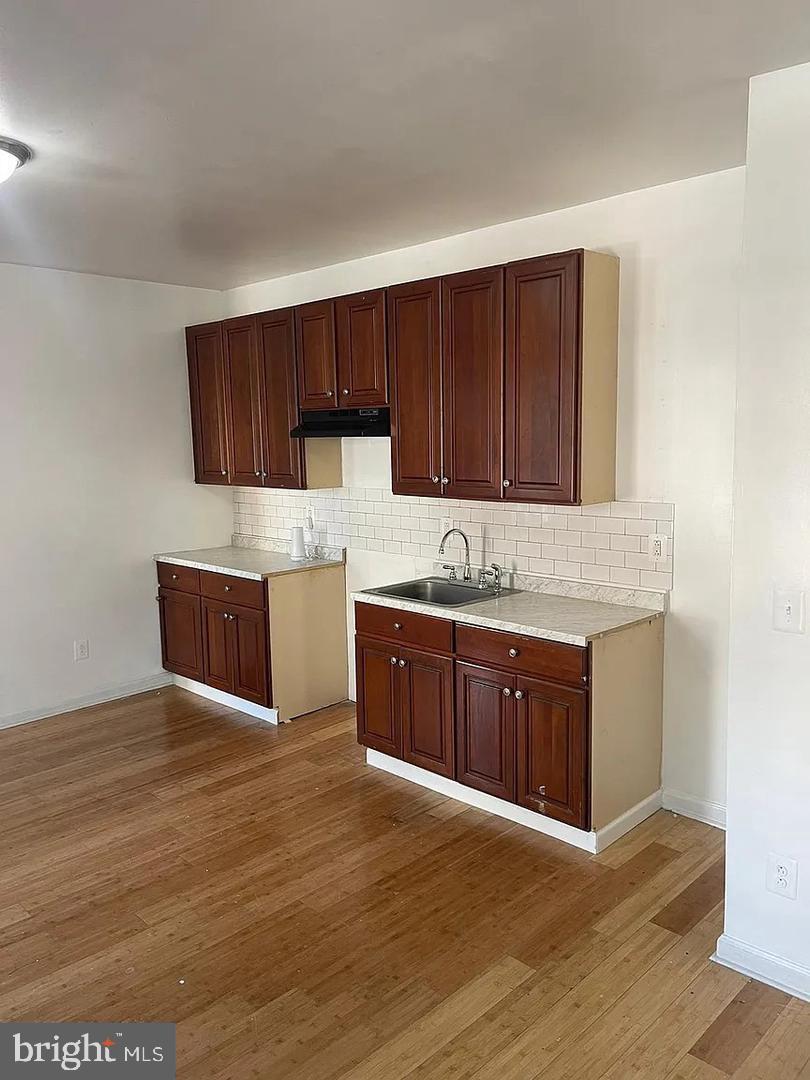 PHILADELPHIA (WEST) - Residential