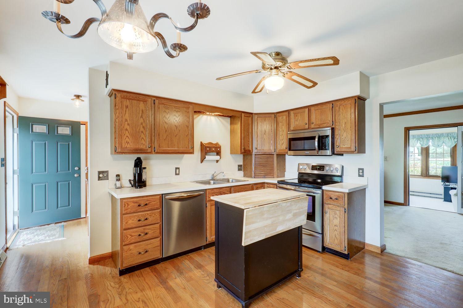 NEW HOLLAND BOROUGH - Residential