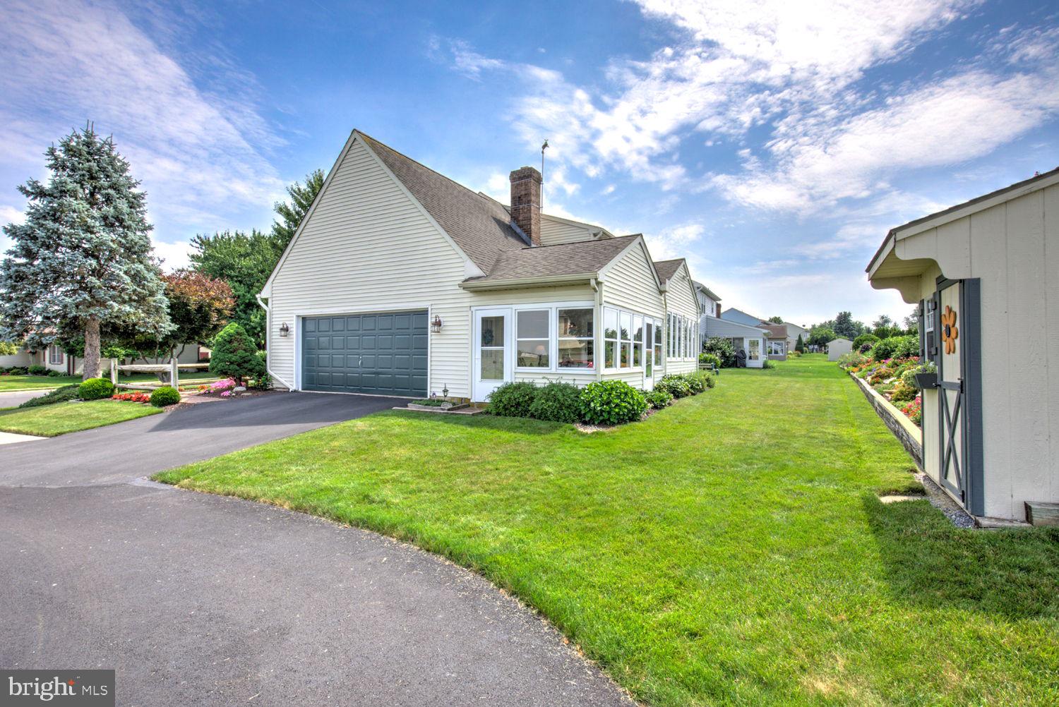 NEW HOLLAND BOROUGH - Residential