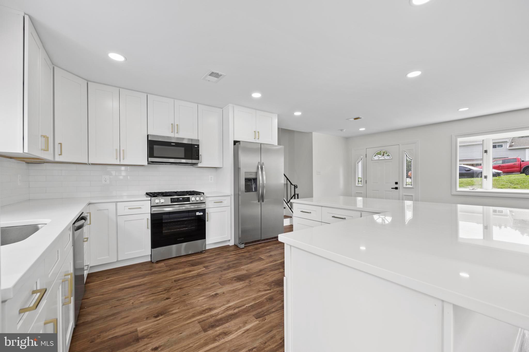 WYNNEWOOD - Residential