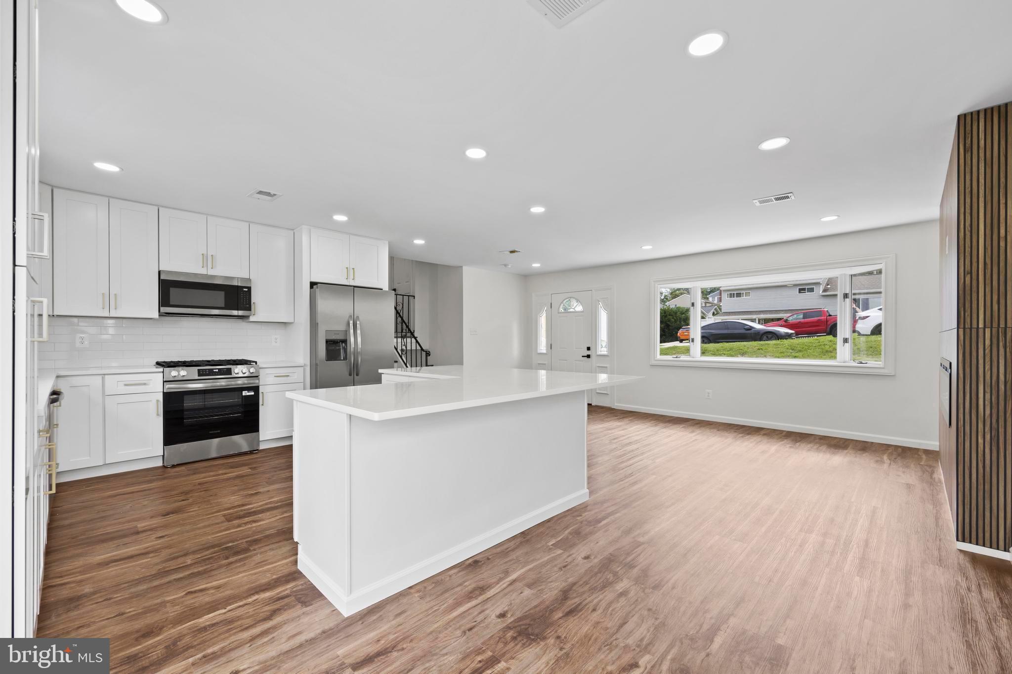WYNNEWOOD - Residential
