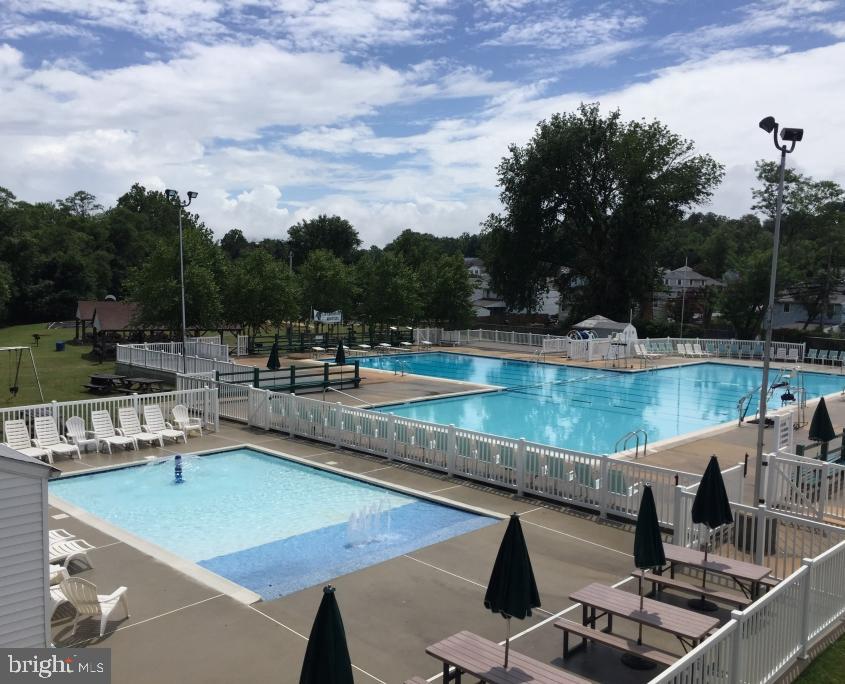 WYNNEWOOD - Residential