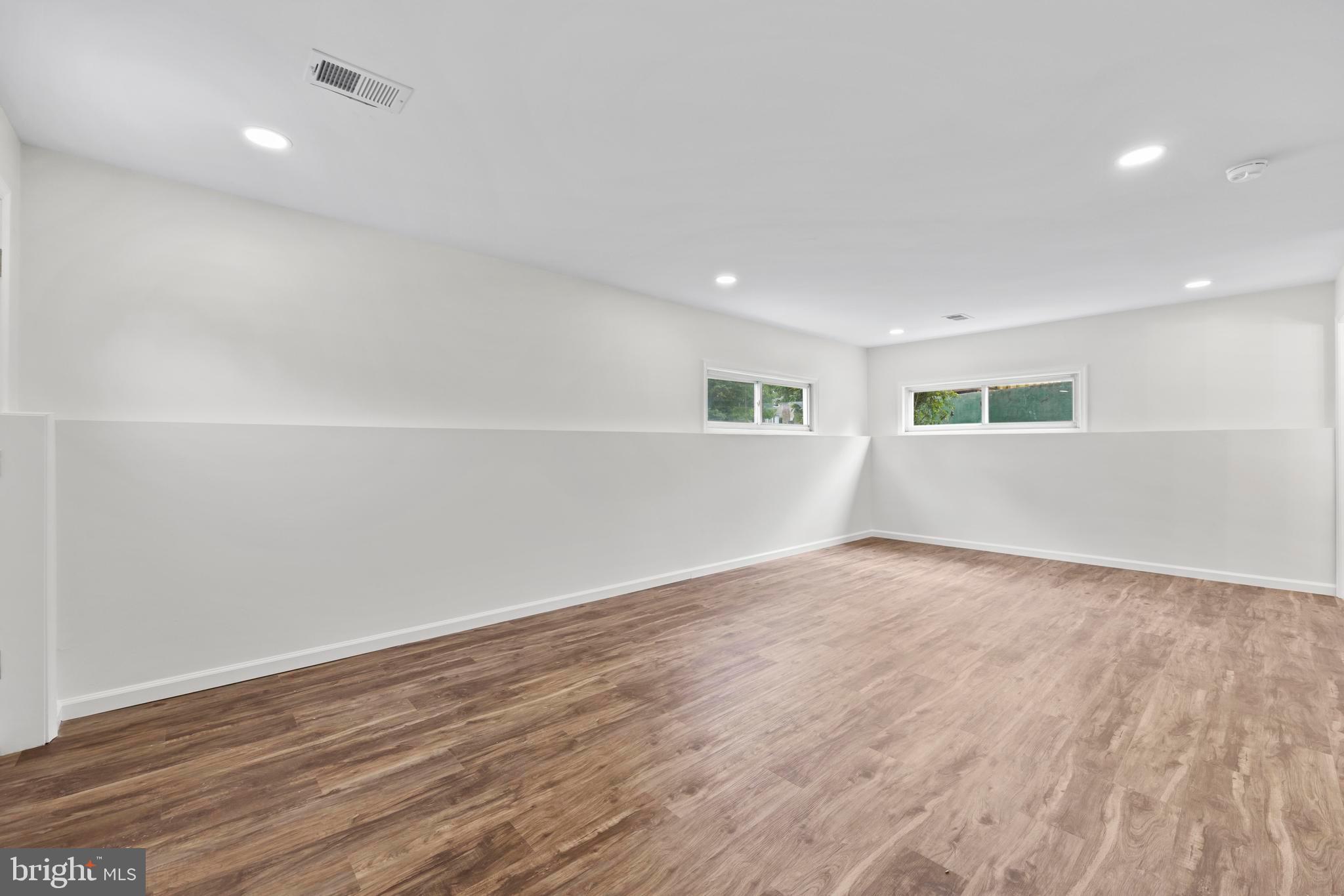 WYNNEWOOD - Residential