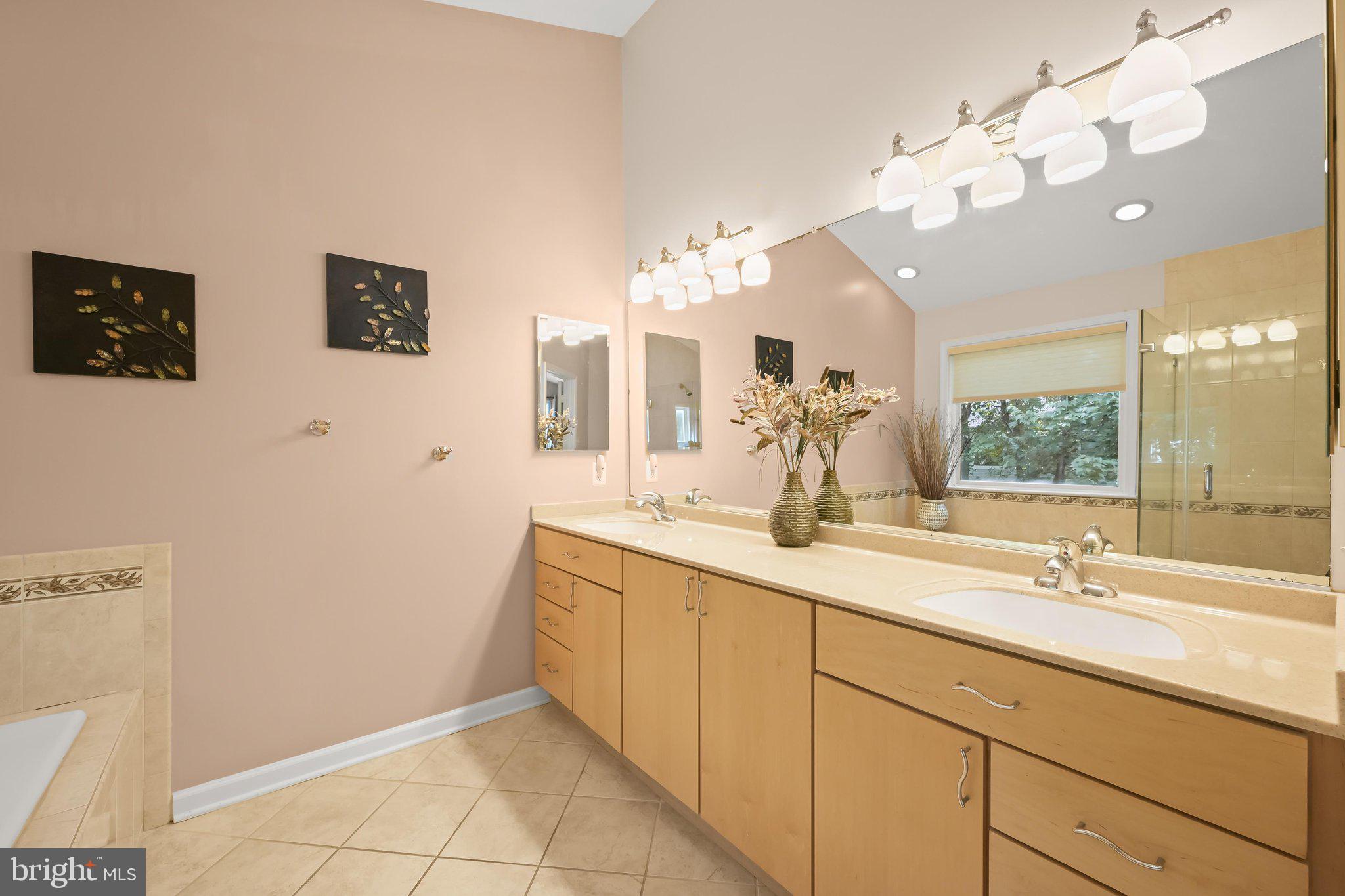 NORTHRIDGE PLAT 18 - Residential