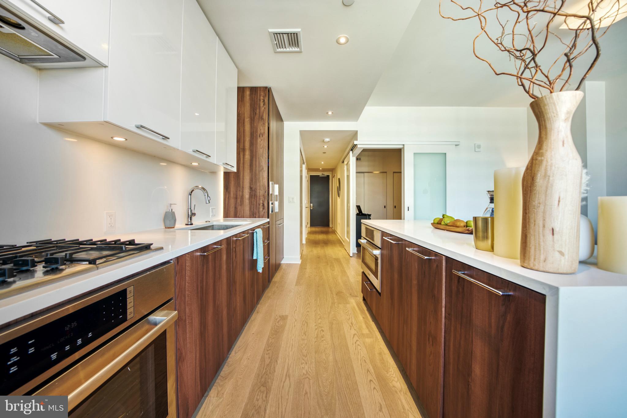 THE BORO TYSONS - Residential