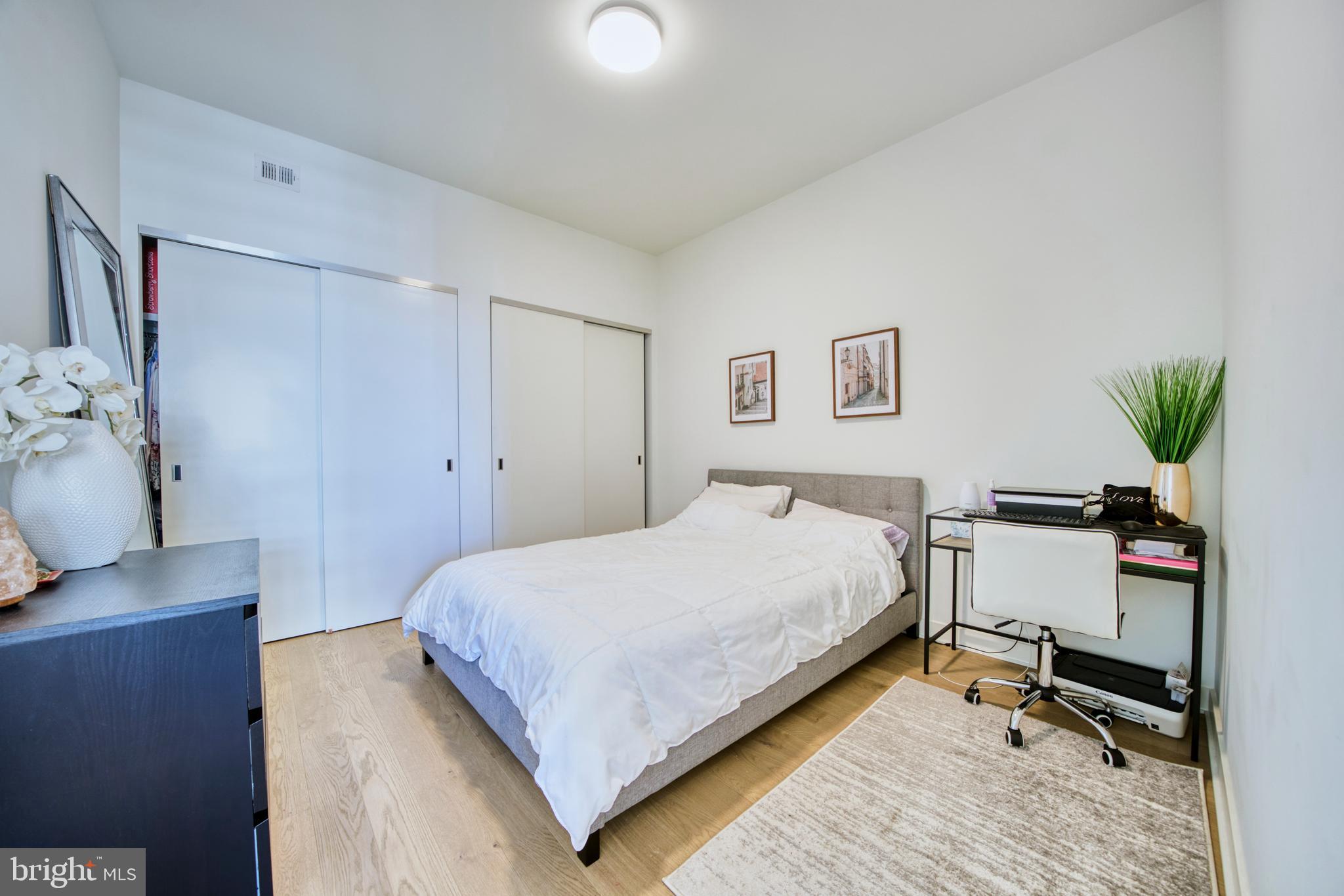 THE BORO TYSONS - Residential