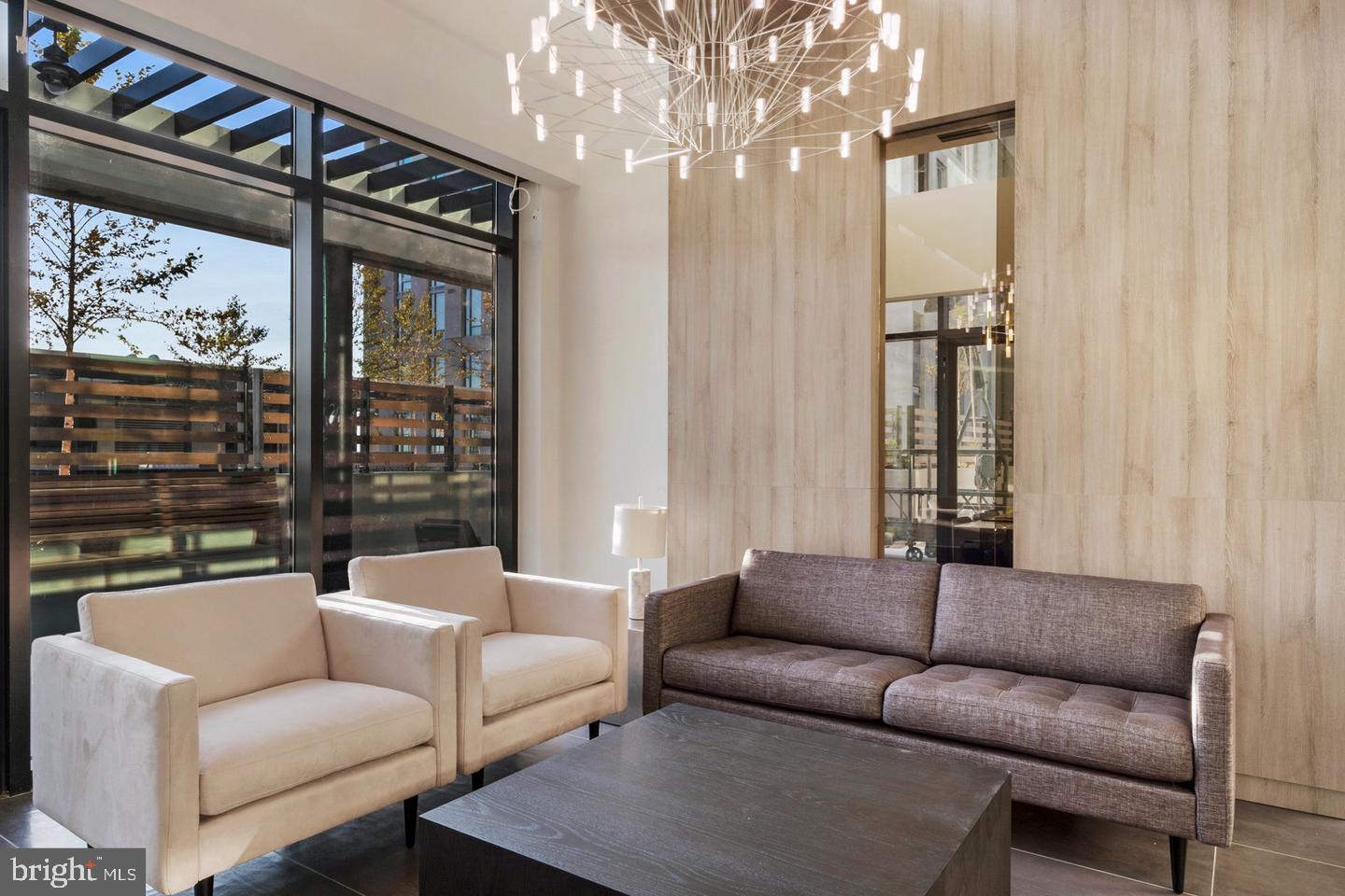 THE BORO TYSONS - Residential