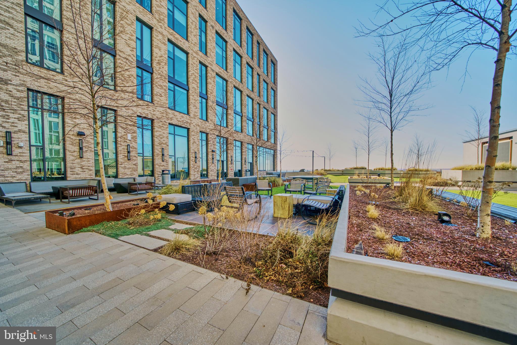 THE BORO TYSONS - Residential
