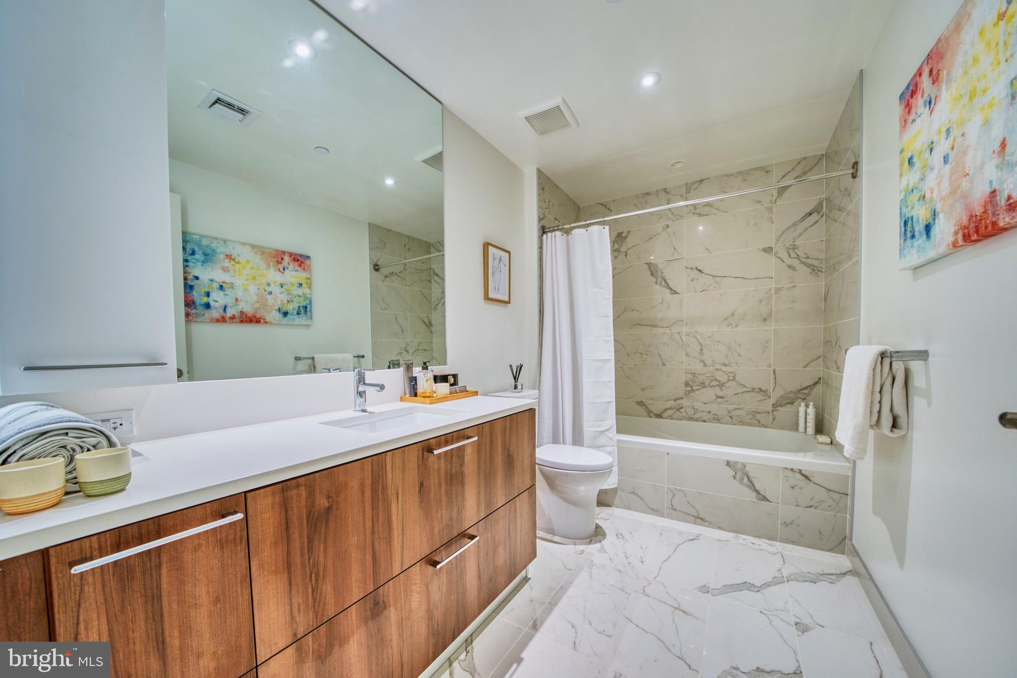THE BORO TYSONS - Residential