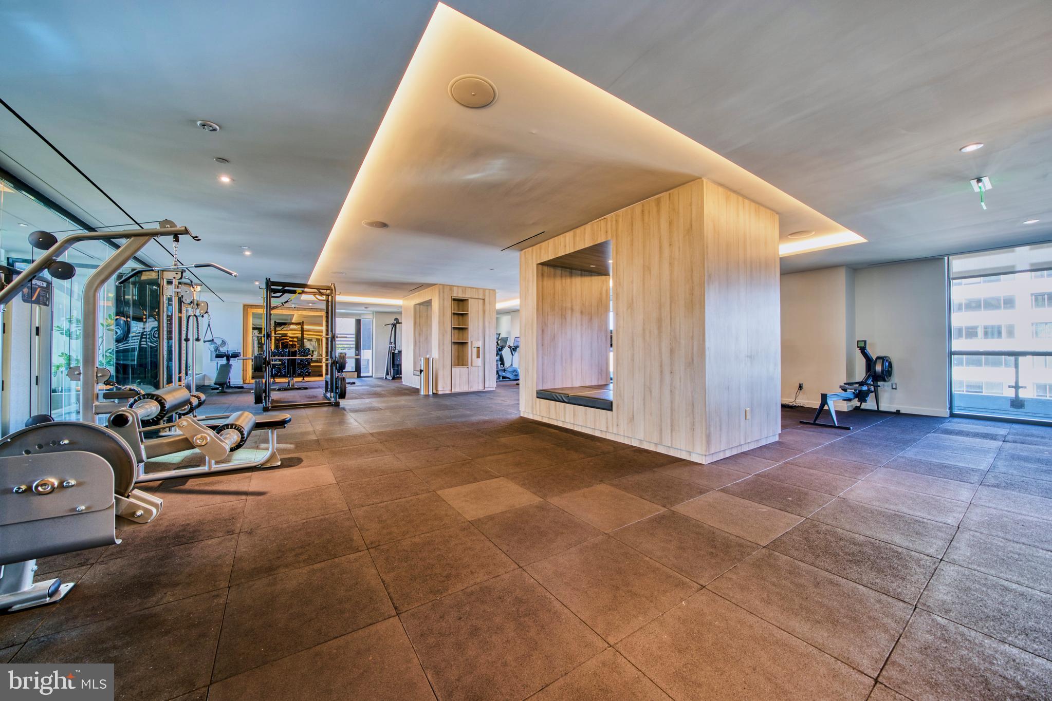 THE BORO TYSONS - Residential