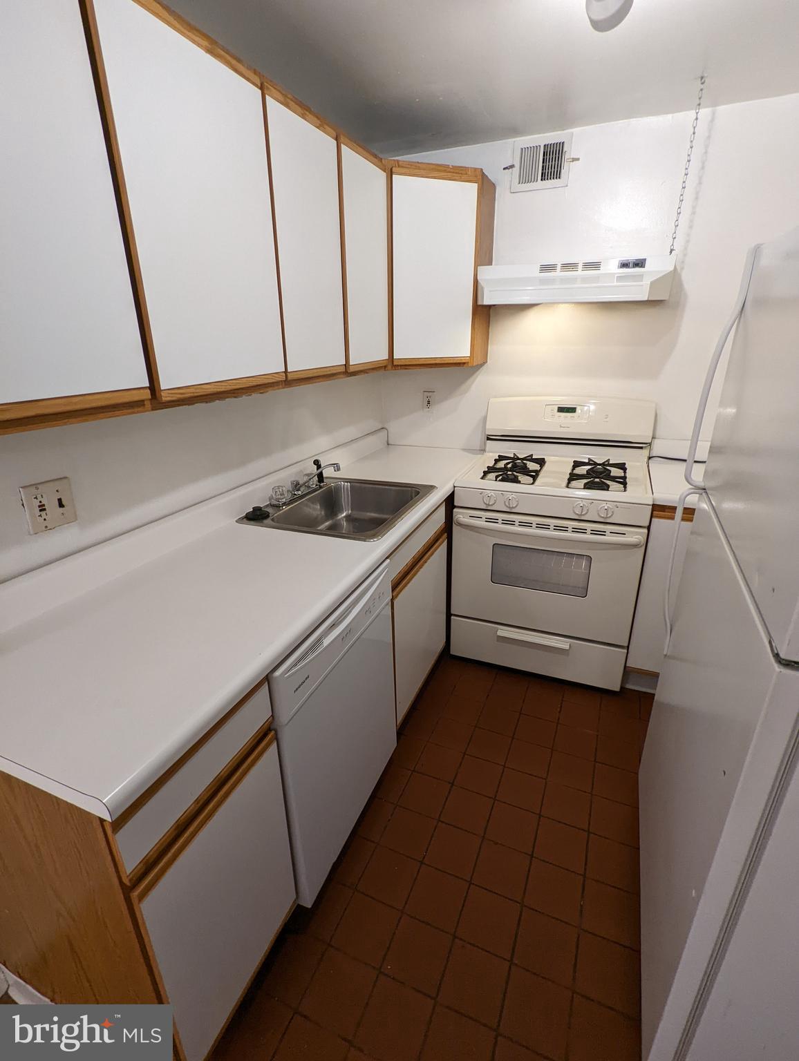 GRADUATE HOSPITAL - Residential Income