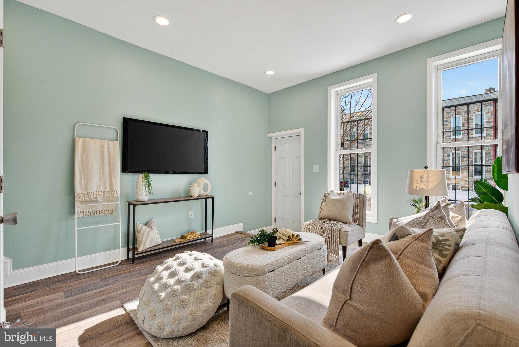 BROADWAY EAST - Residential