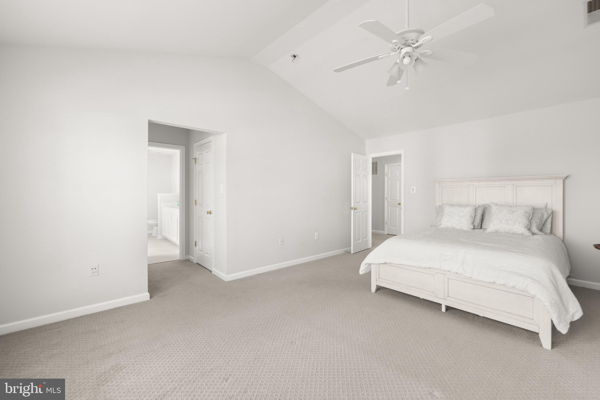 HUNTFIELD - Residential