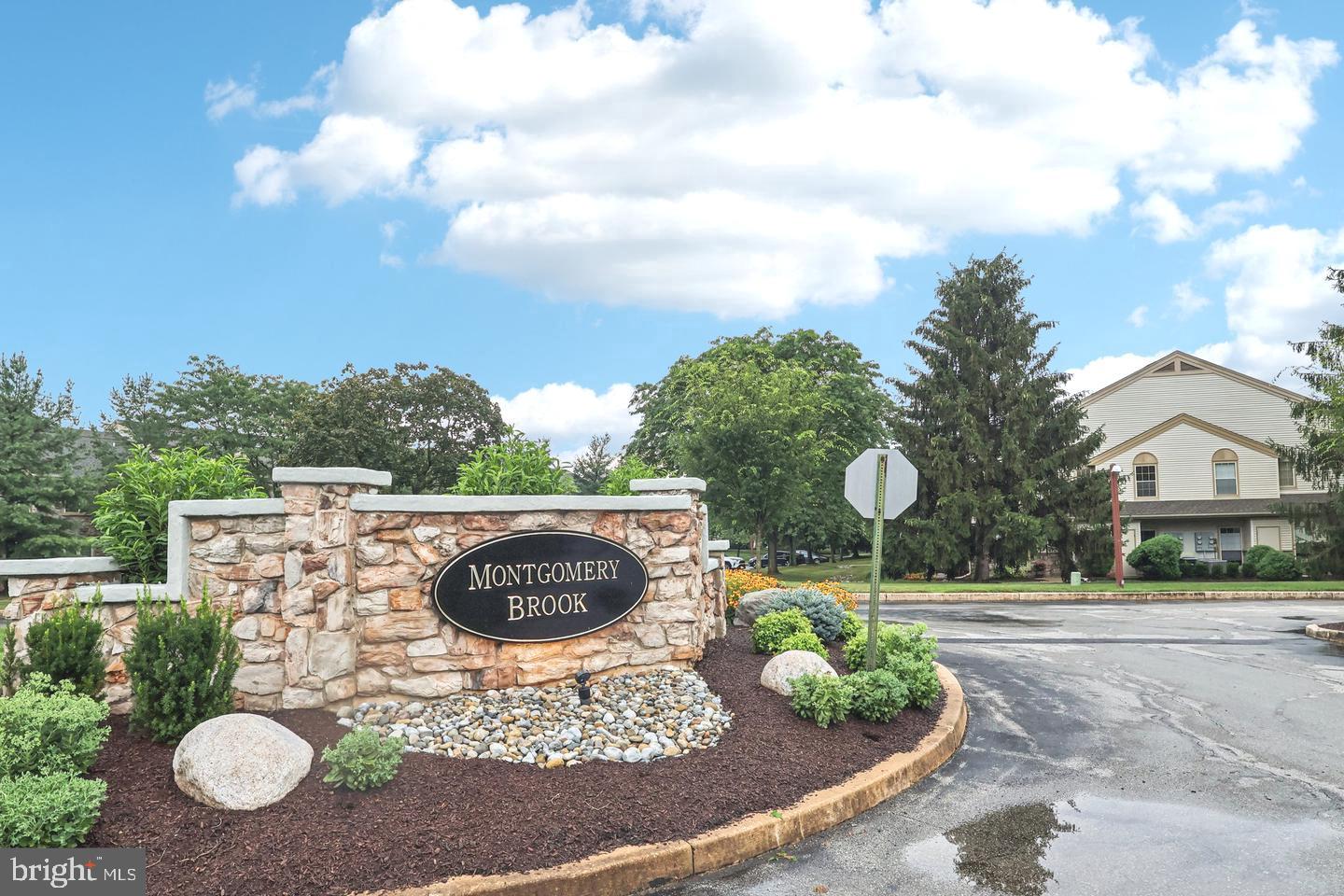 MONTGOMERY BROOKE - Residential