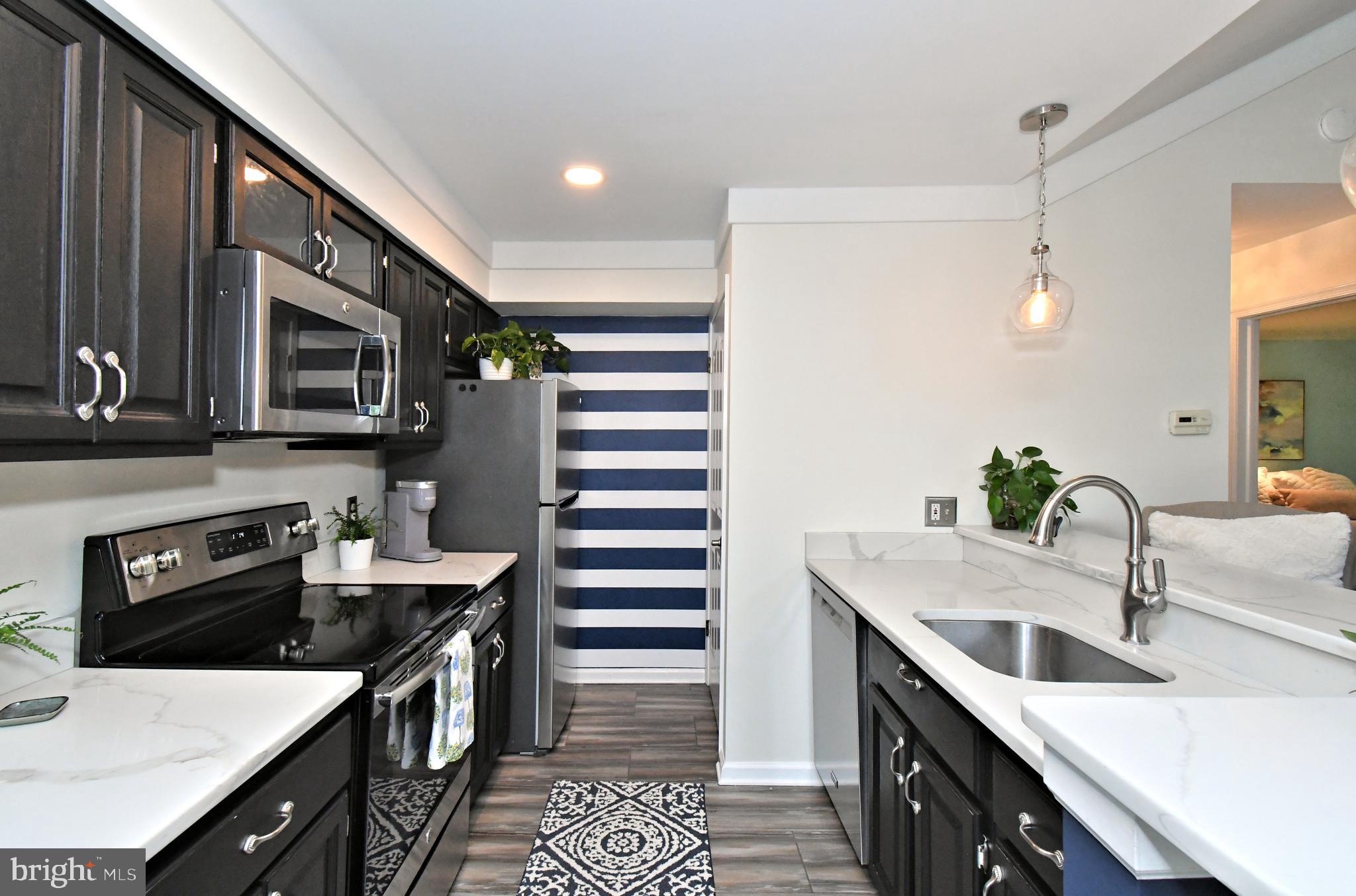 MONTGOMERY BROOKE - Residential