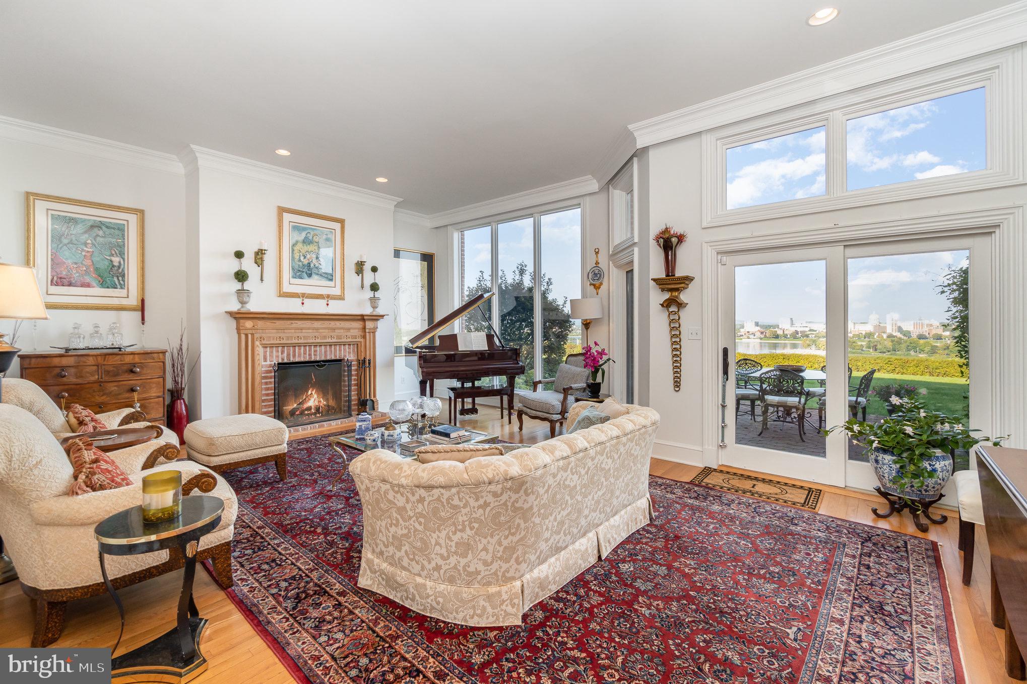 BRIDGEPORT - Residential
