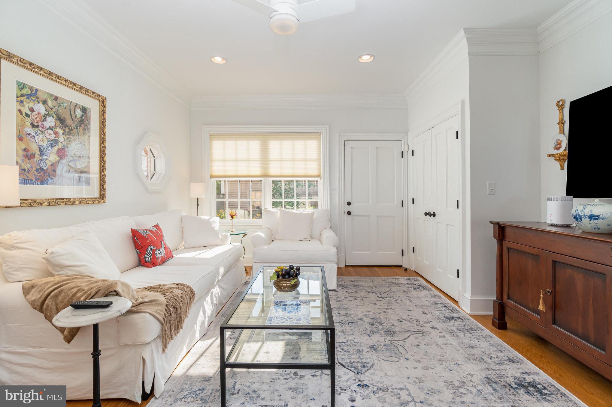 BRIDGEPORT - Residential