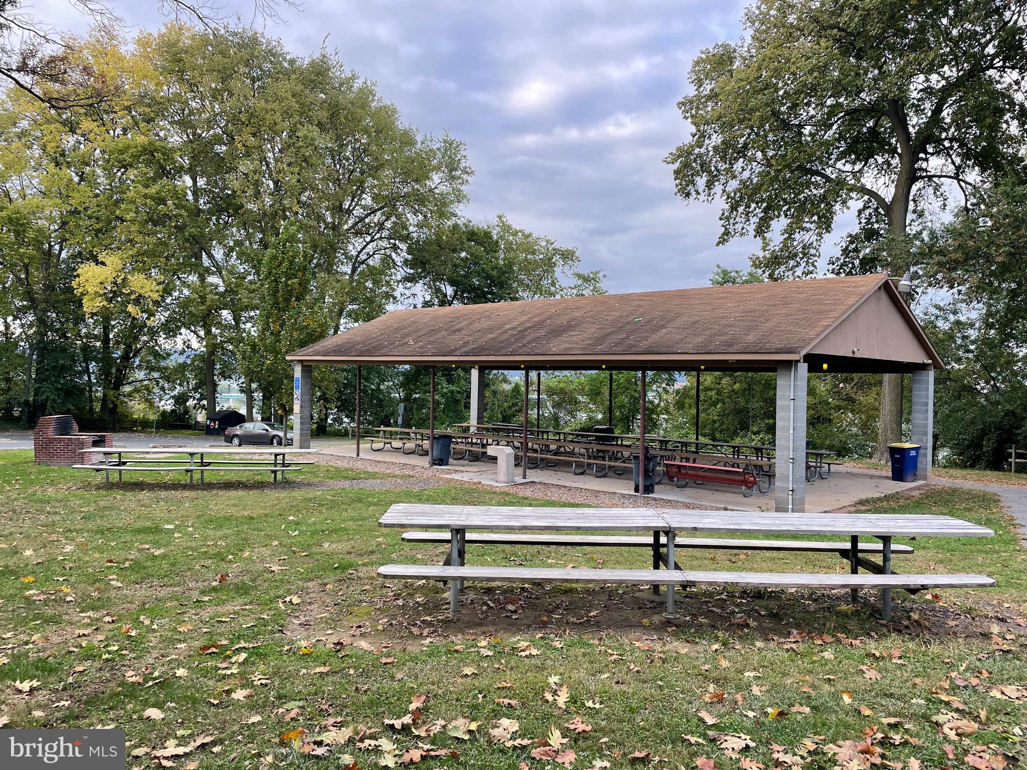 BRIDGEPORT - Residential