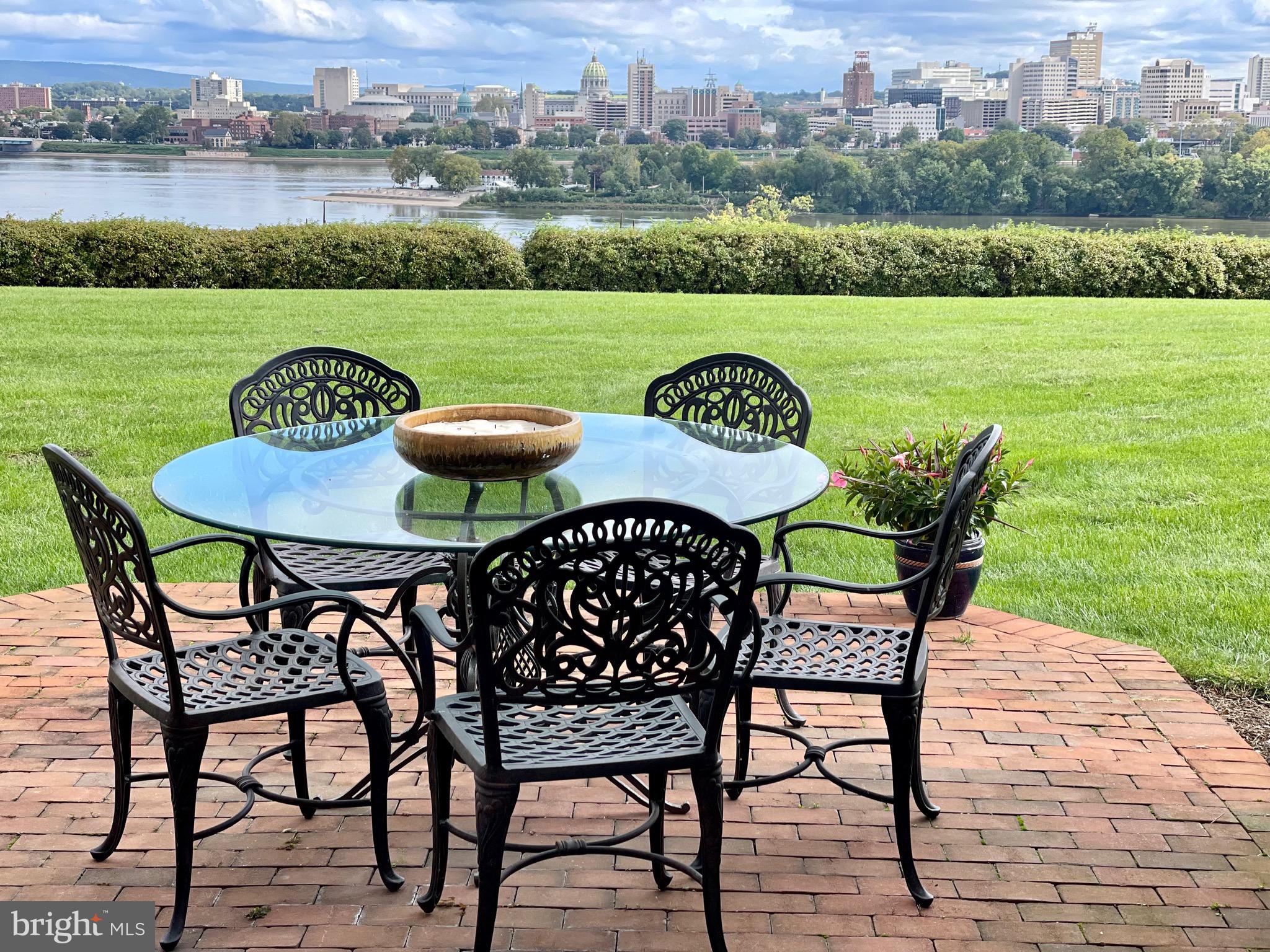 BRIDGEPORT - Residential