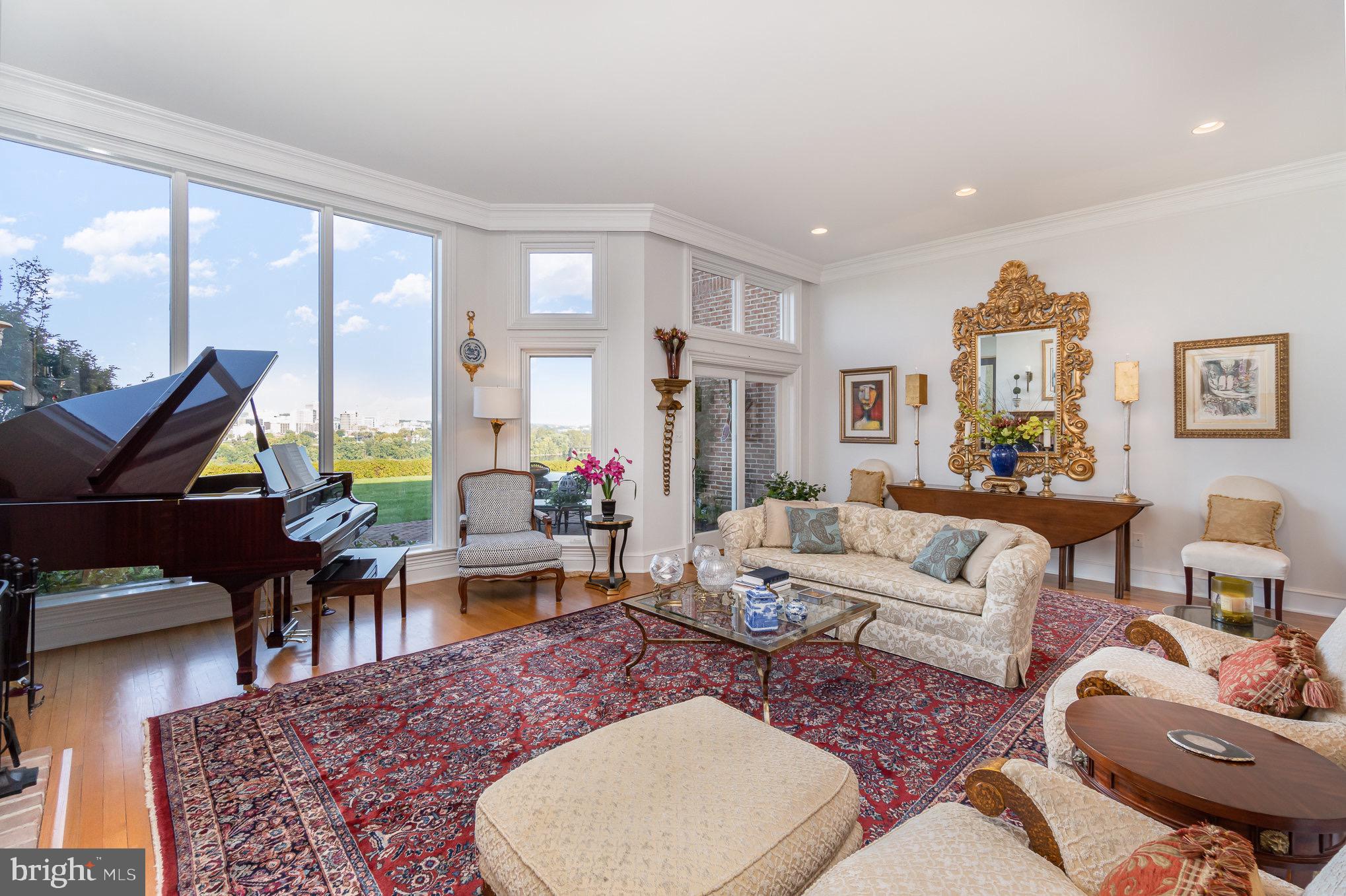 BRIDGEPORT - Residential