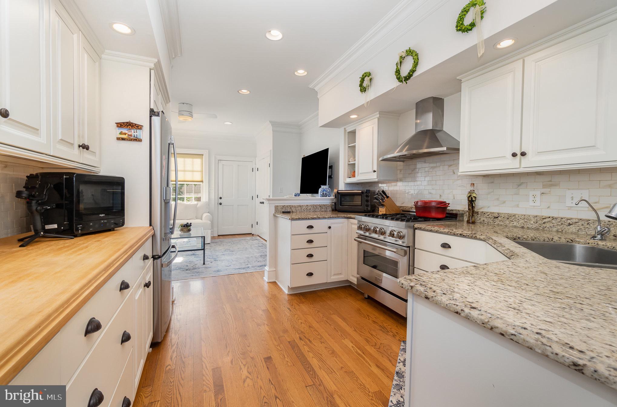BRIDGEPORT - Residential