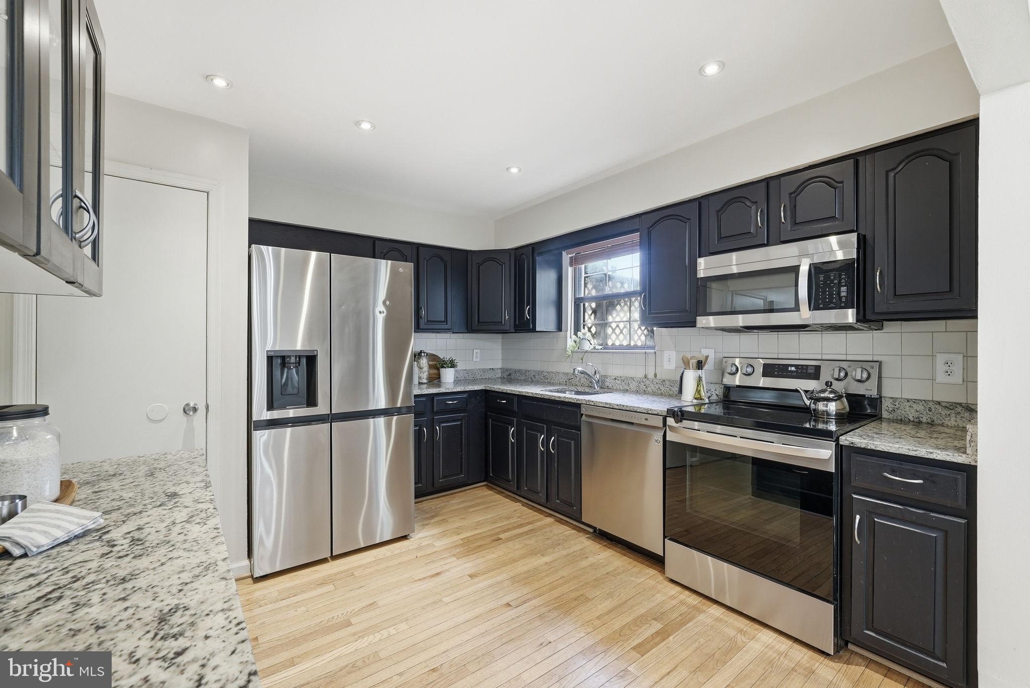 BURKE CENTRE - Residential