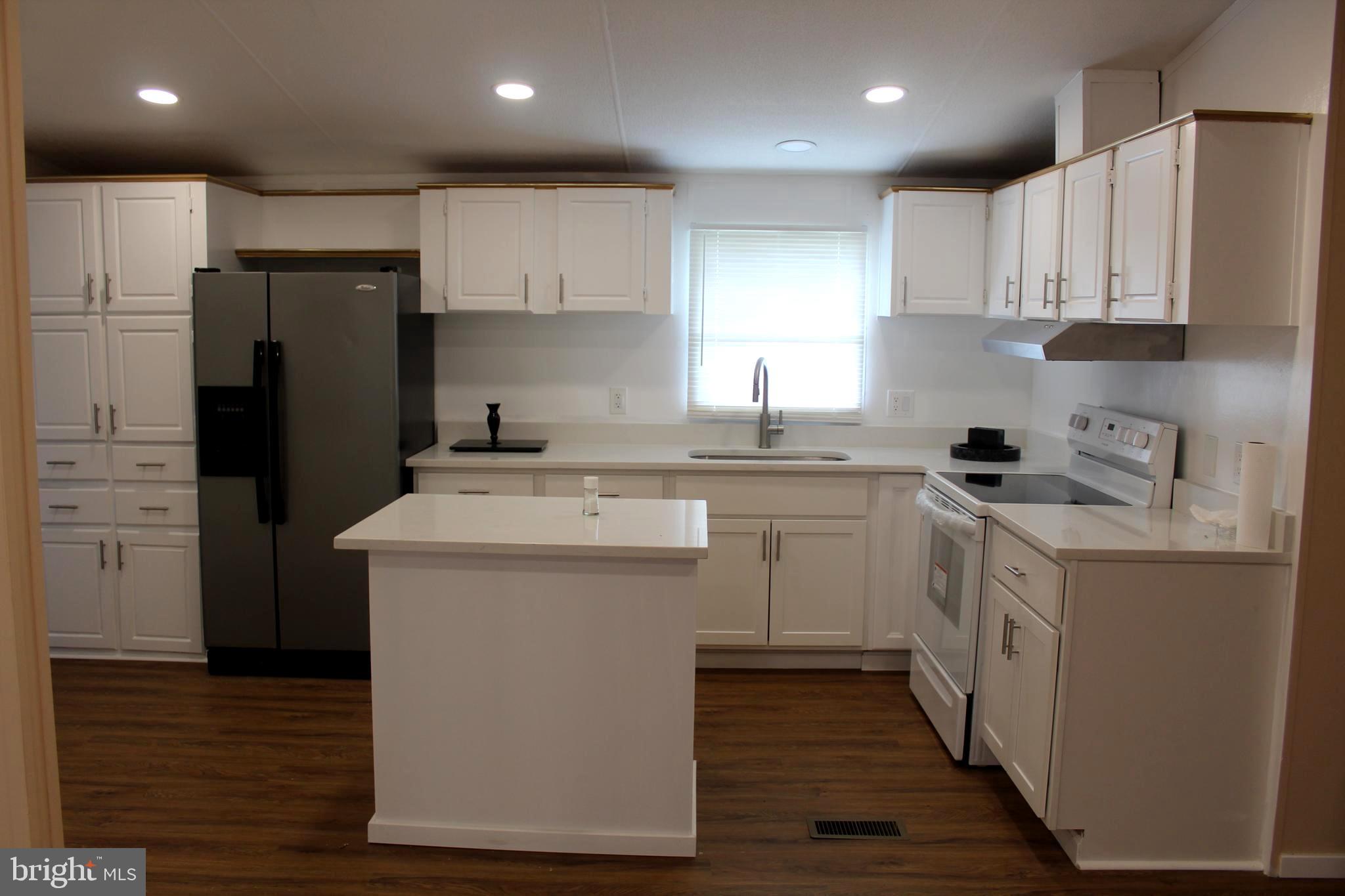 DEEP RUN PARK - Residential