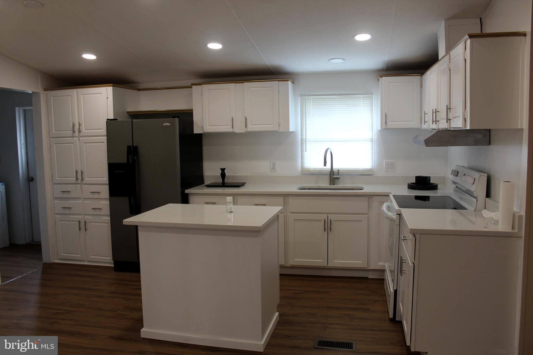 DEEP RUN PARK - Residential