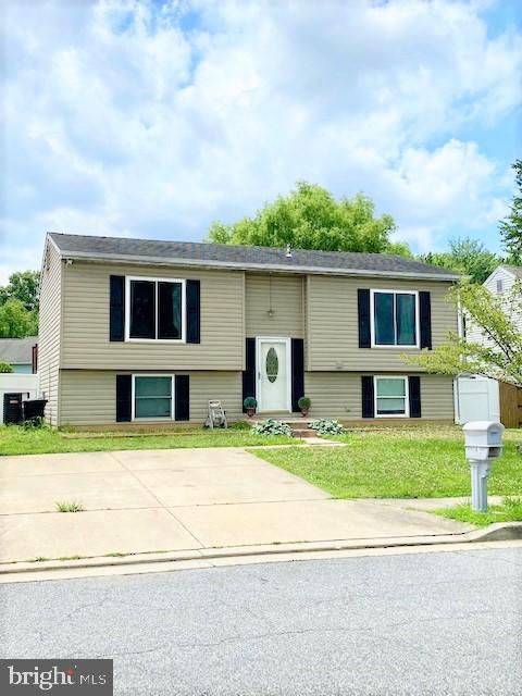 Located in Bay Country, this split level offers 4 bedrooms and 2 full baths.  Walk in to a large open living room area that opens up to the kitchen.  Bright eat-in kitchen with a sliding door to the deck and pool outback in the fenced in rear yard.  Master bedroom is on the lower level with a huge walk in closet.   The lower level has a family or rec room with a full bath.  Sold AS IS - 1 year HSA warranty included.