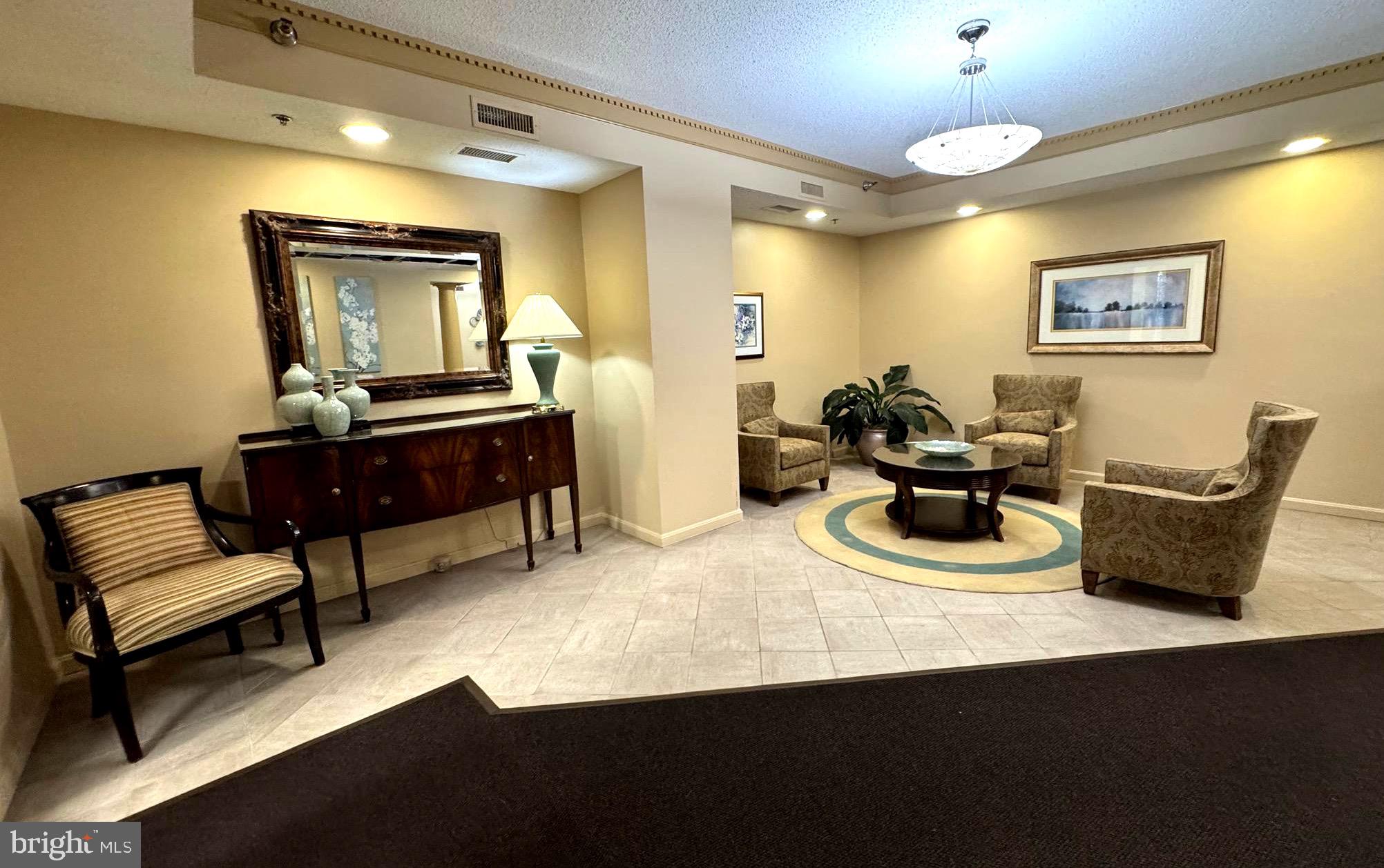 LEISURE WORLD - Residential