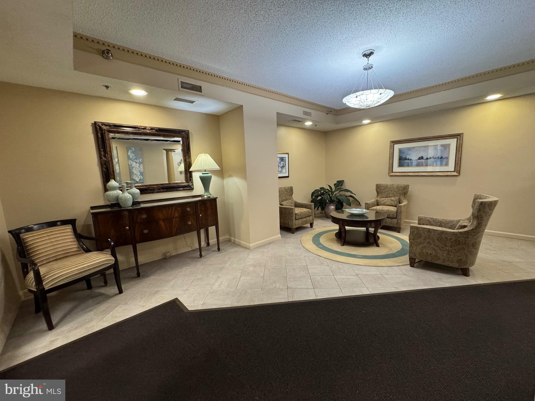 LEISURE WORLD - Residential