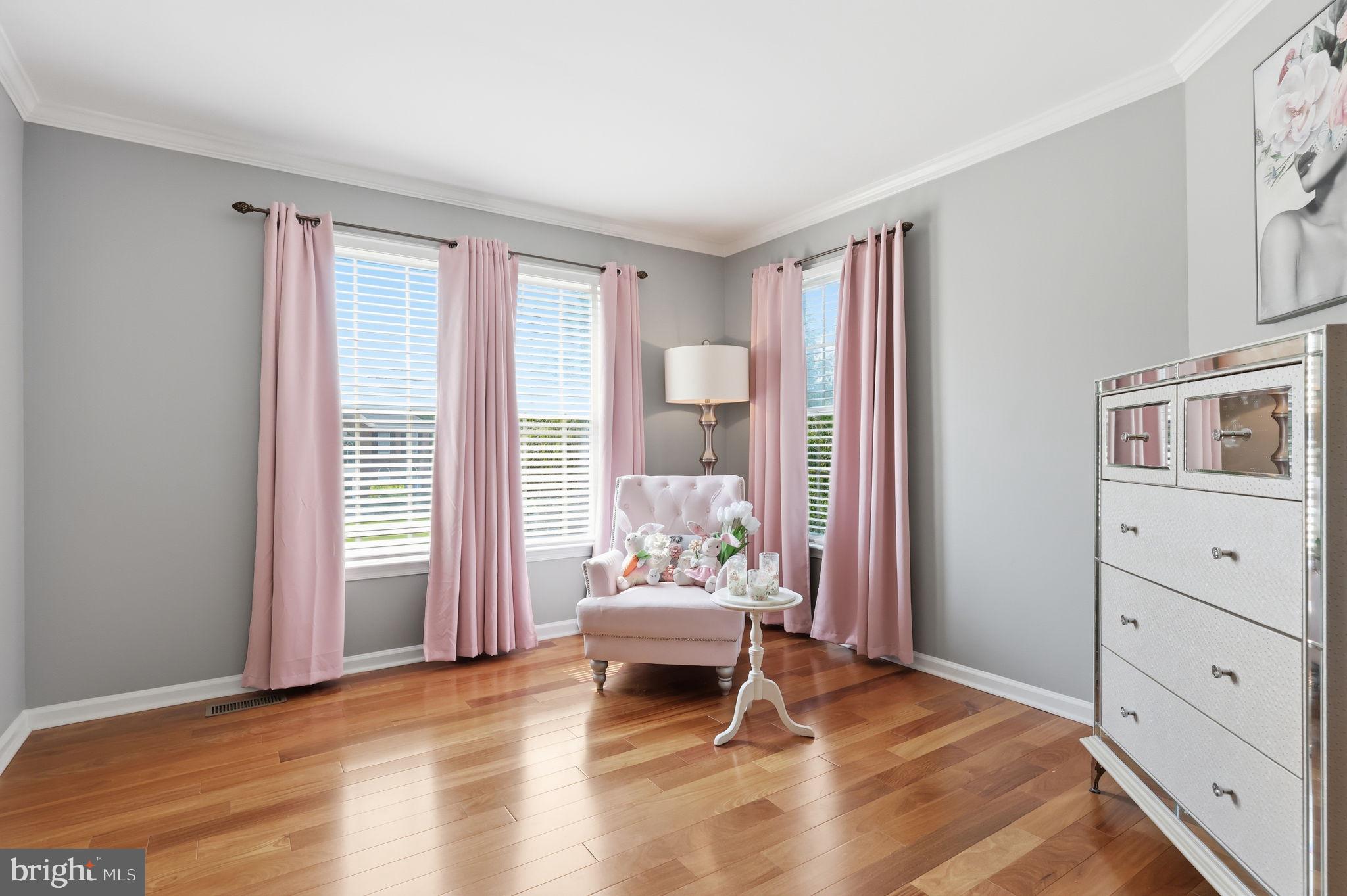 BRIDLE ESTATES - Residential