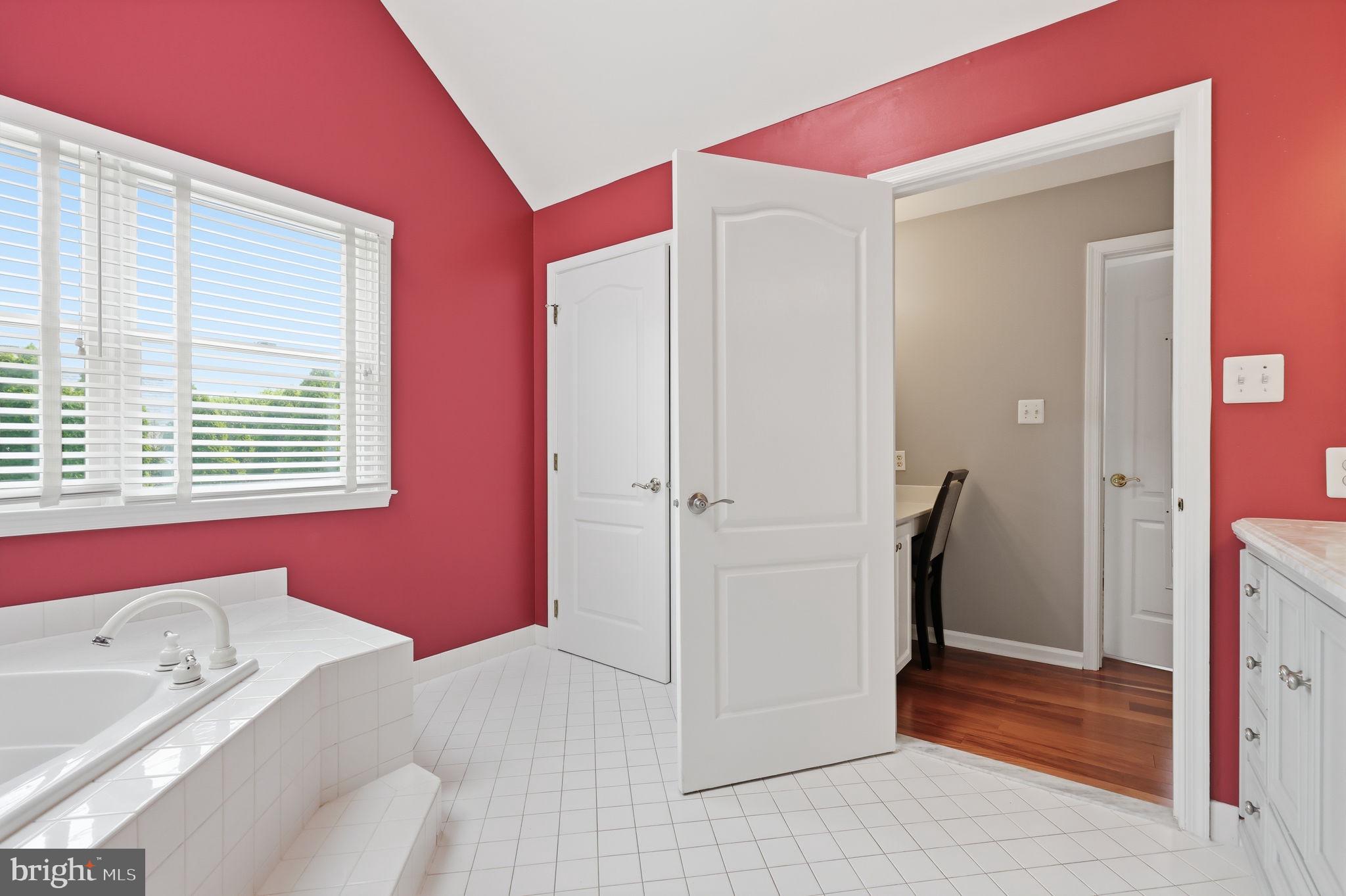BRIDLE ESTATES - Residential